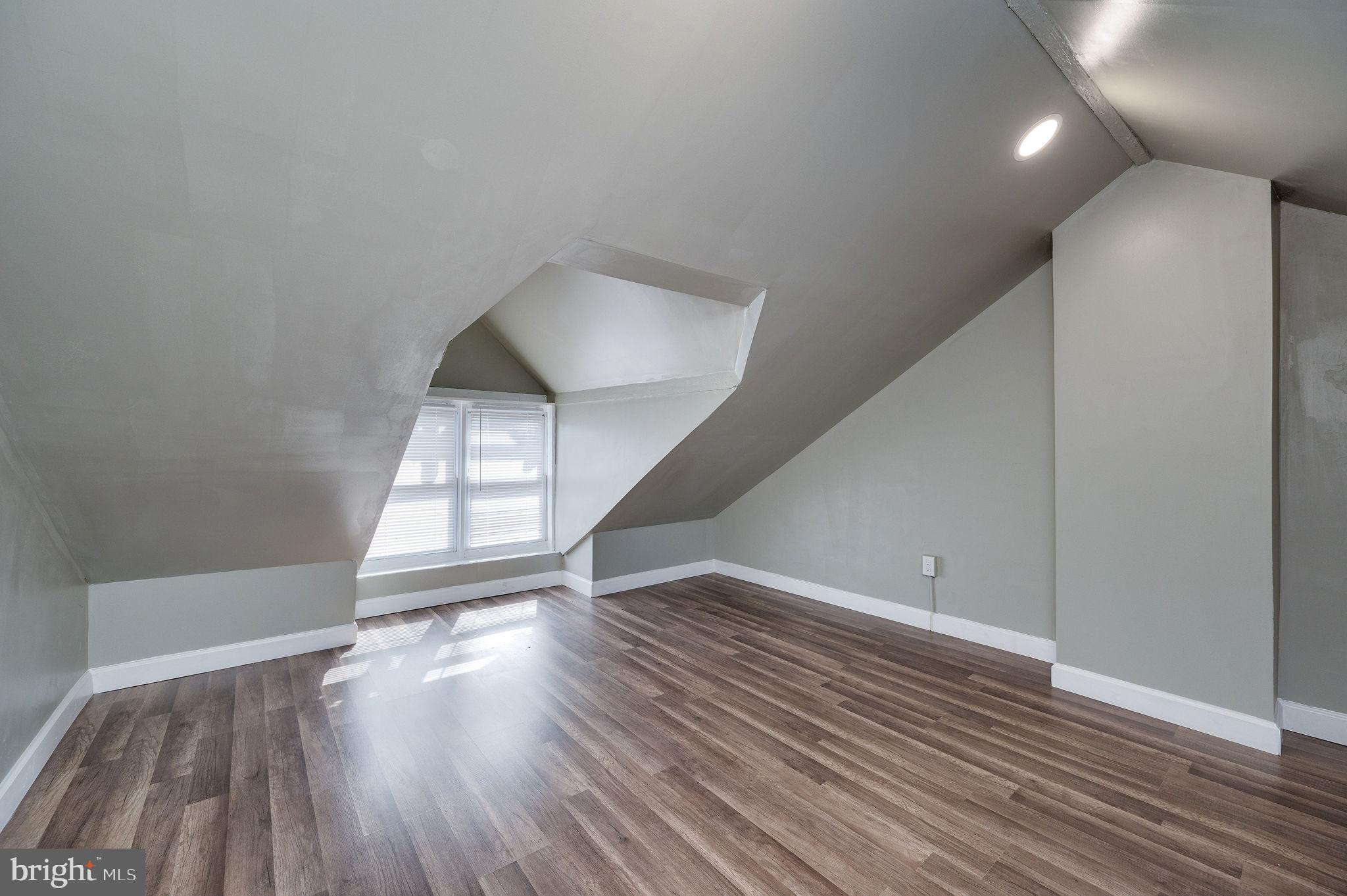 554 GORDON STREET