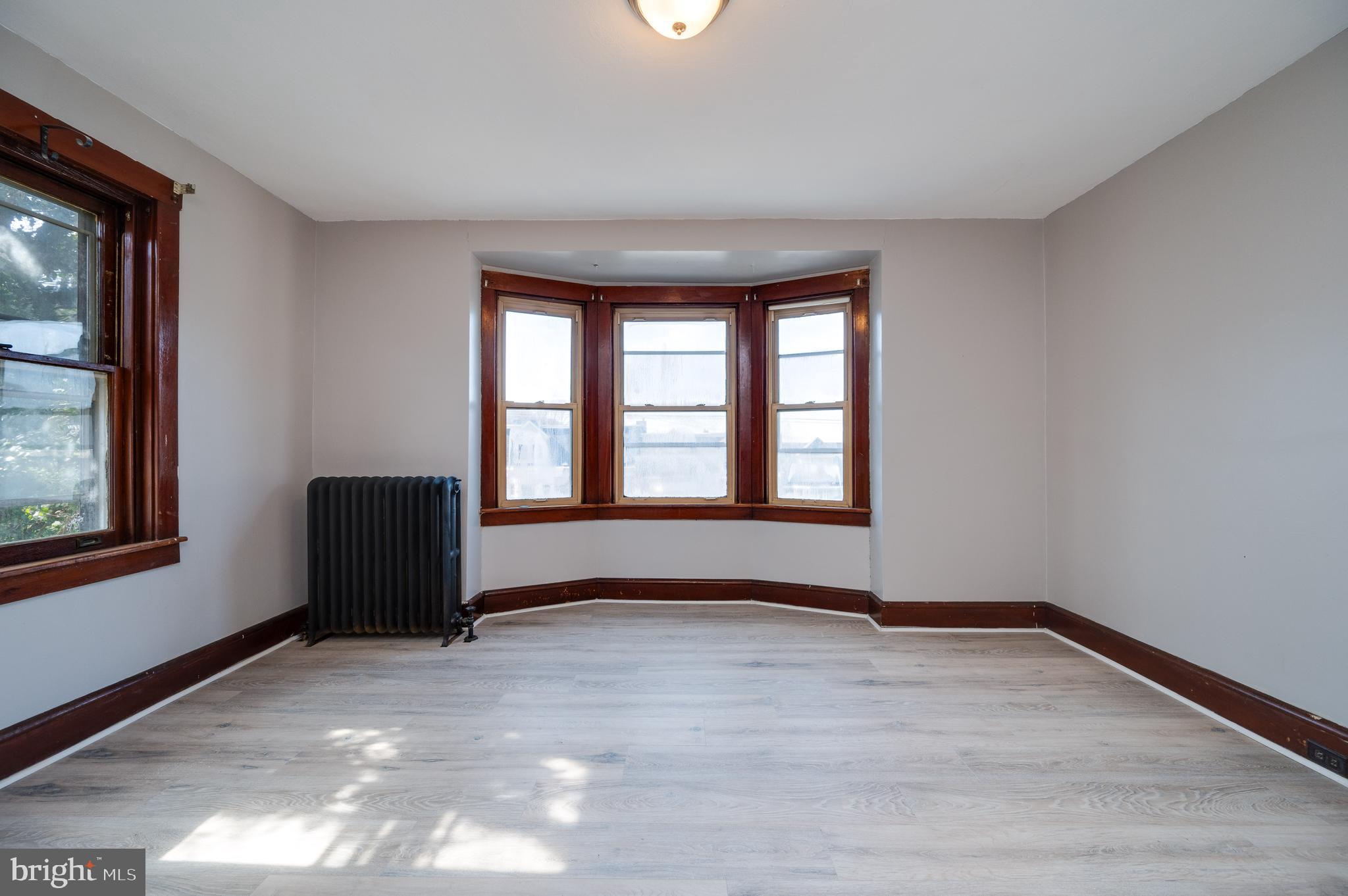 521 S 19TH STREET