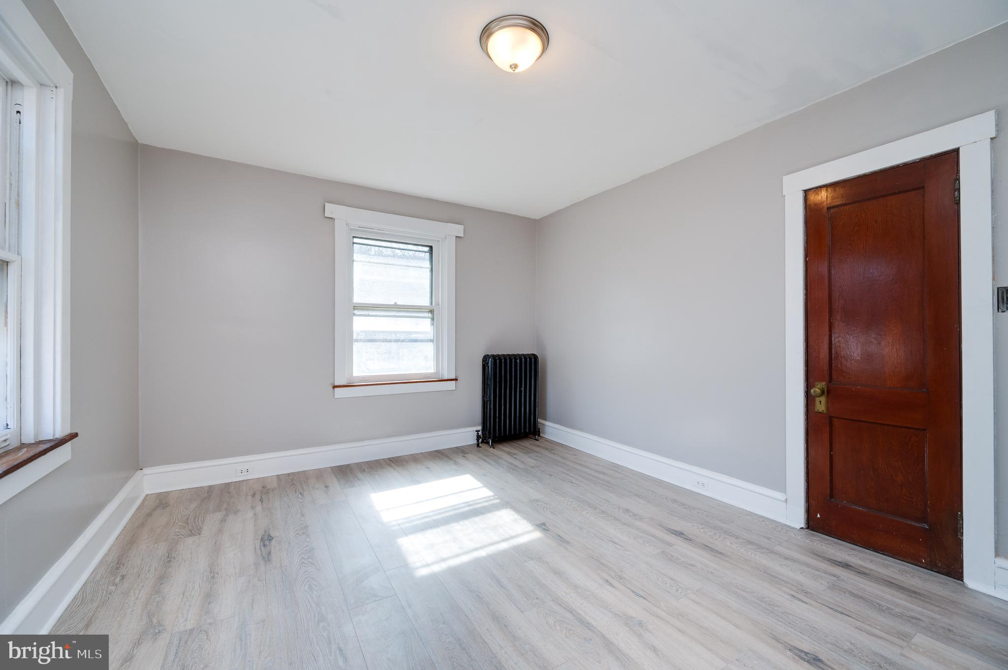 521 S 19TH STREET