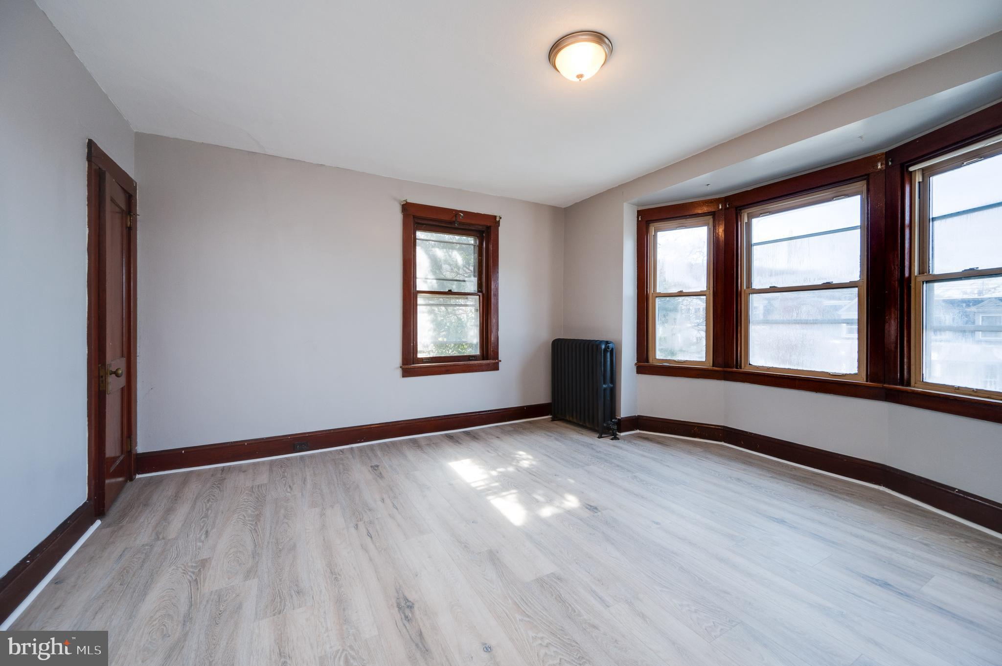 521 S 19TH STREET