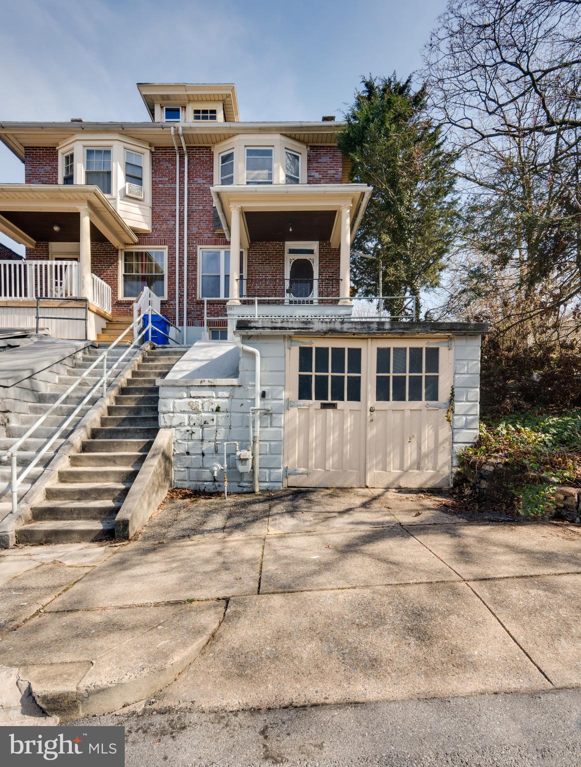 521 S 19TH STREET