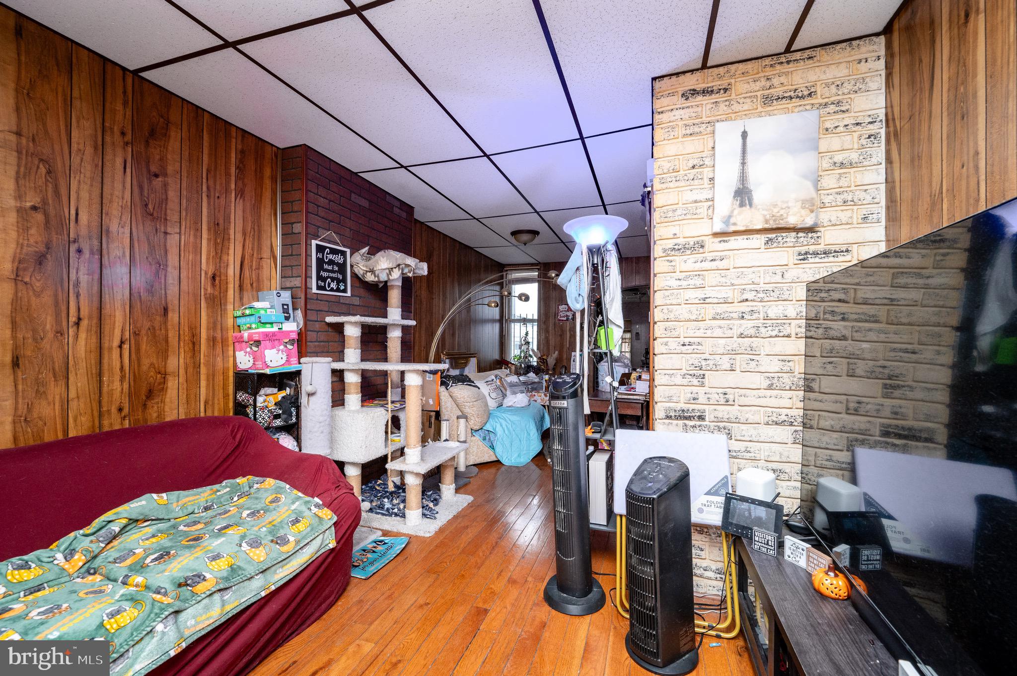 1437 FAIRVIEW STREET