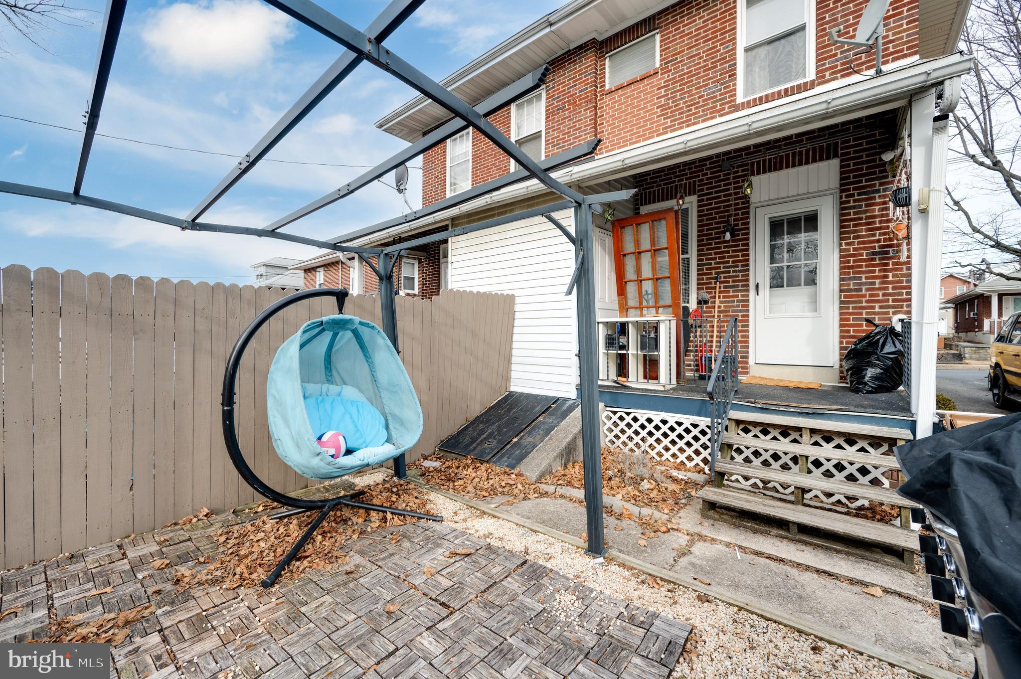 1008 E BELLEVUE AVENUE