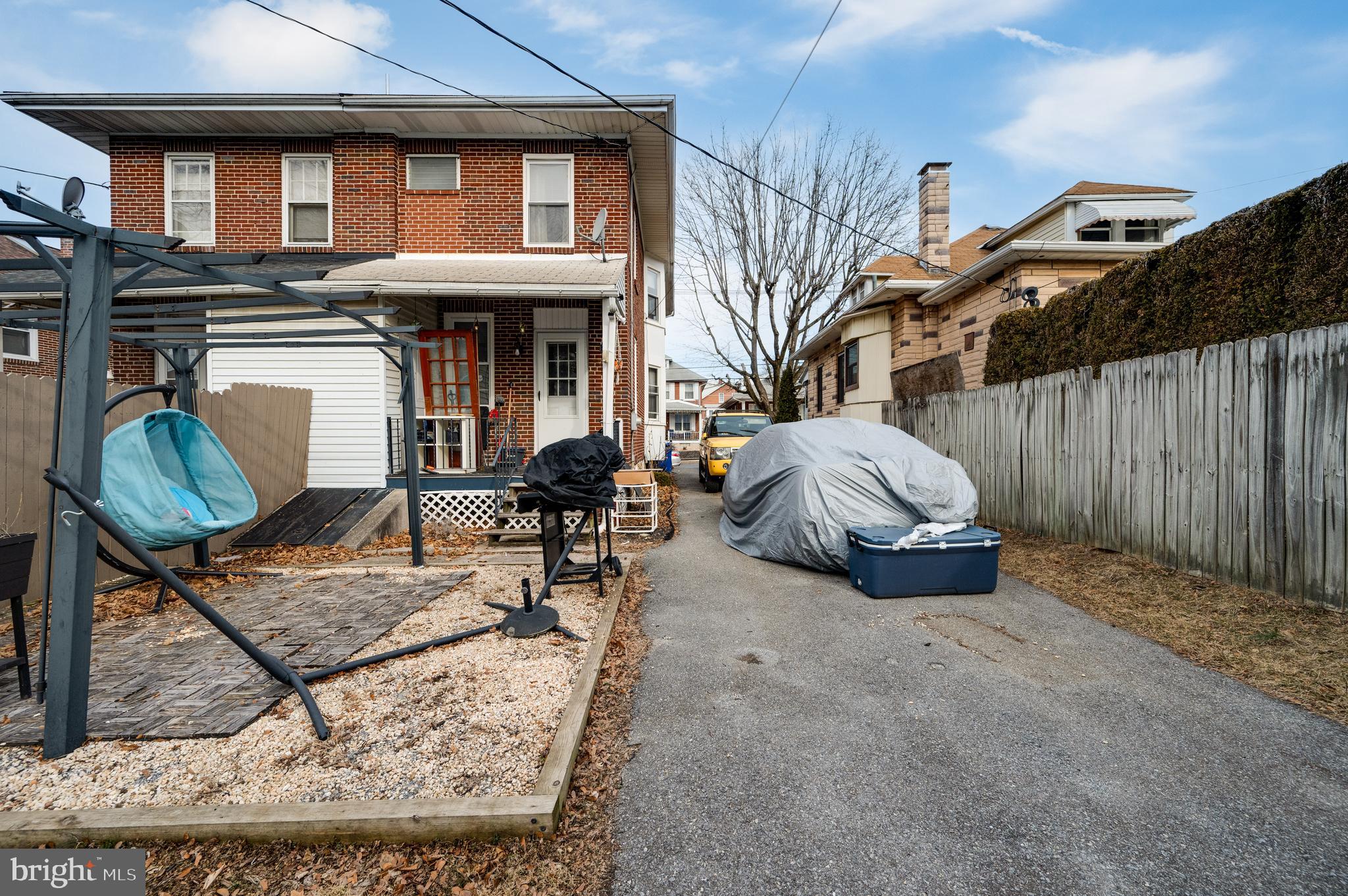 1008 E BELLEVUE AVENUE