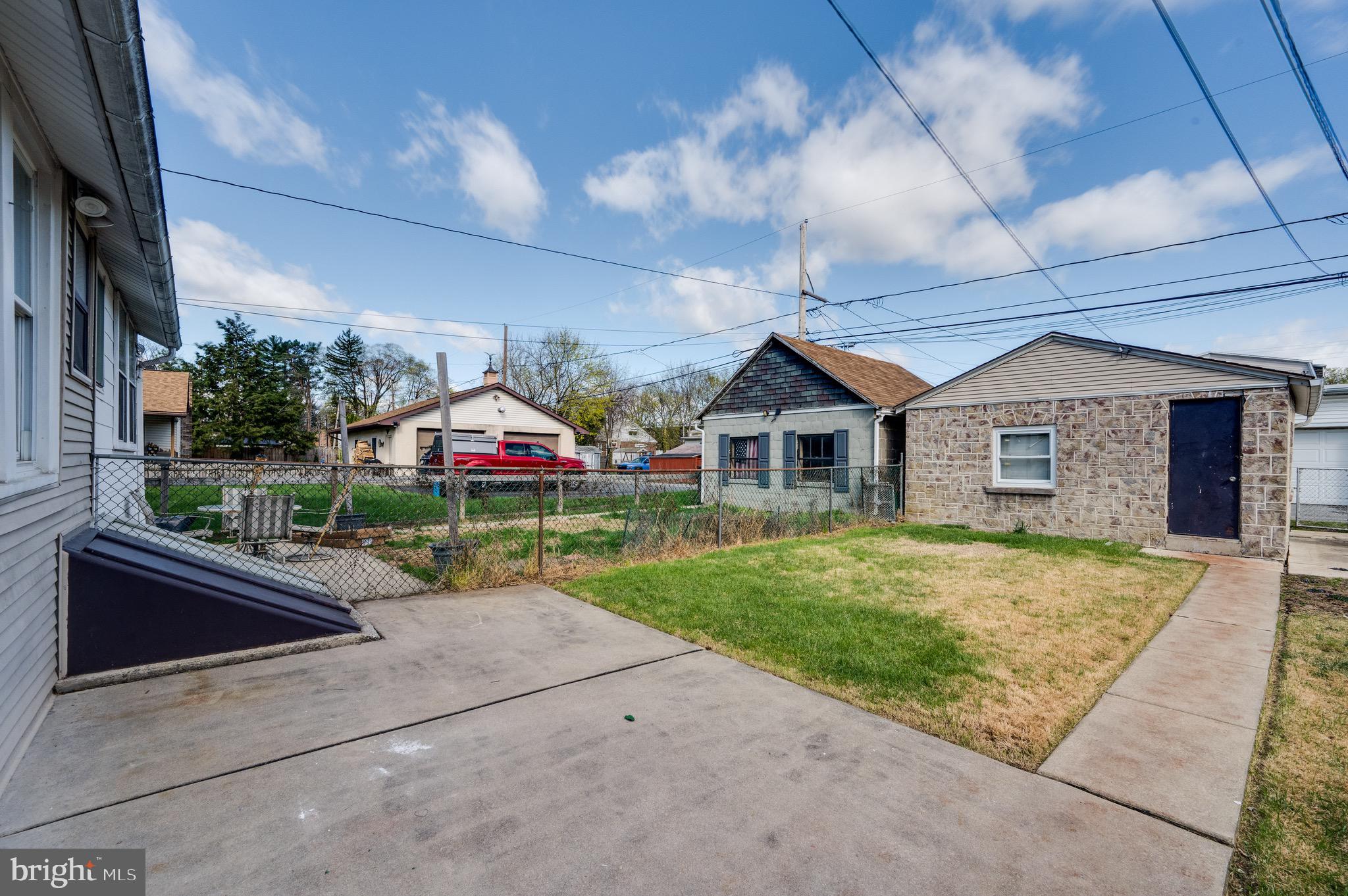 2249 CLEVELAND