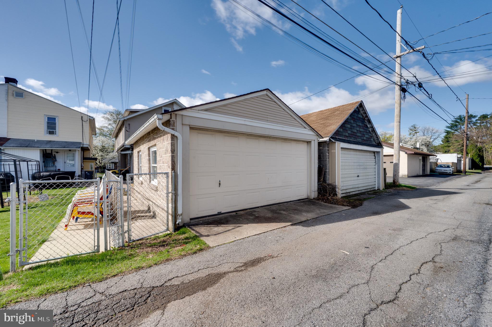 2249 CLEVELAND