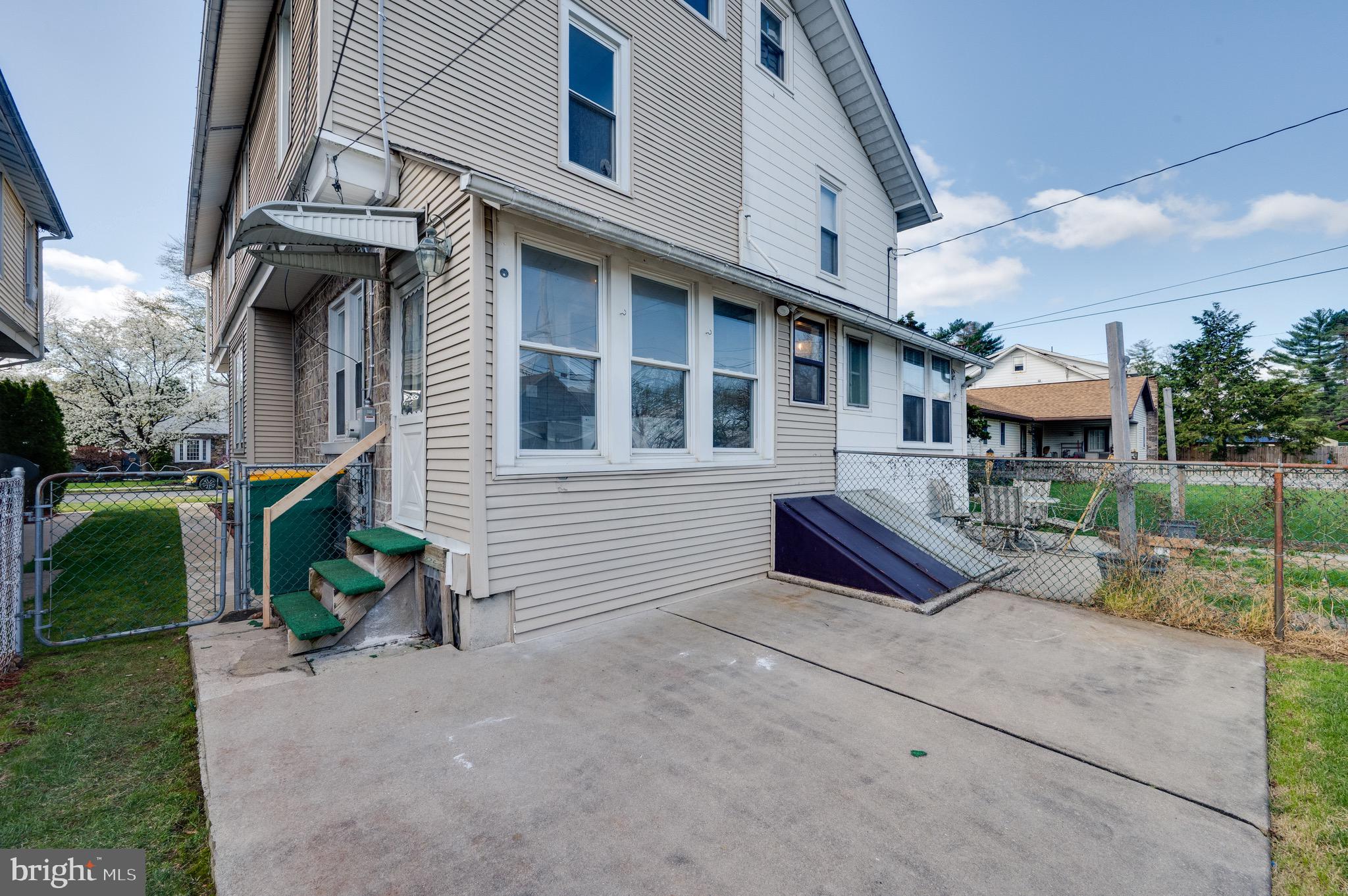 2249 CLEVELAND