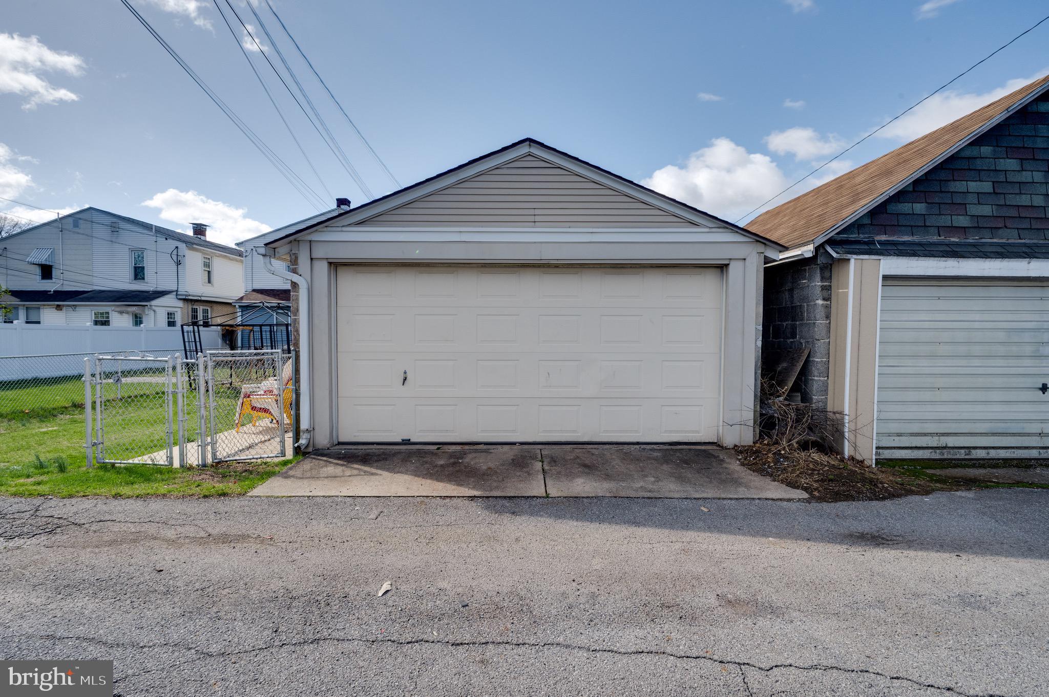 2249 CLEVELAND