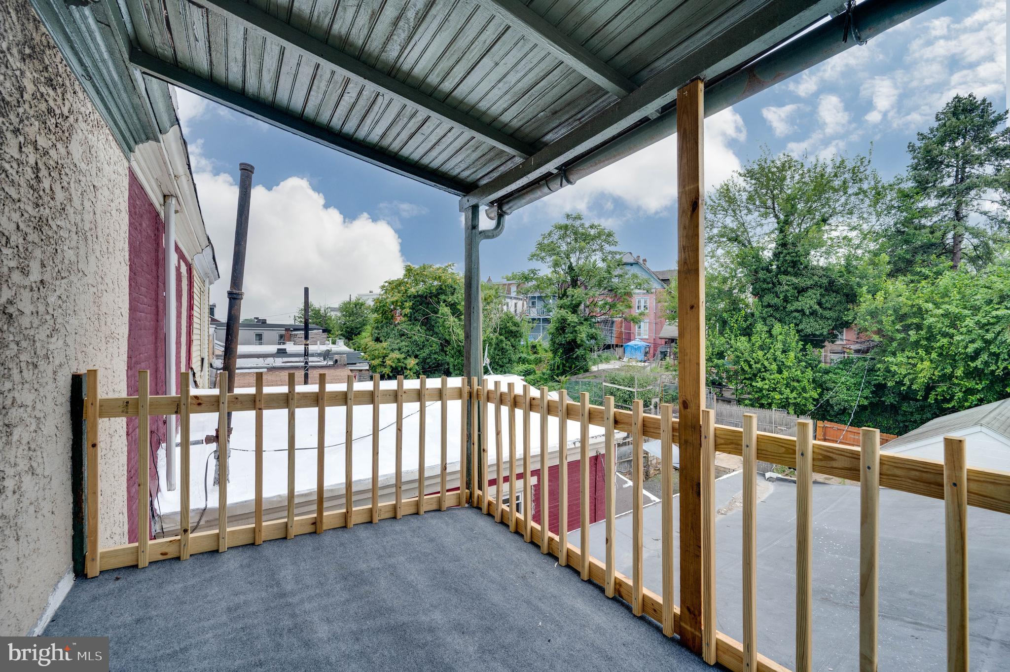 443 BUTTONWOOD STREET