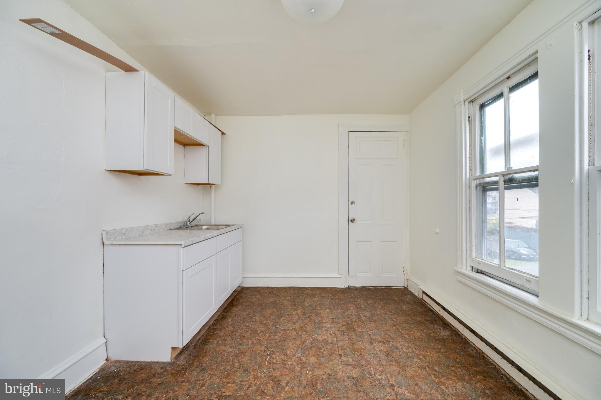1302 N 10TH STREET