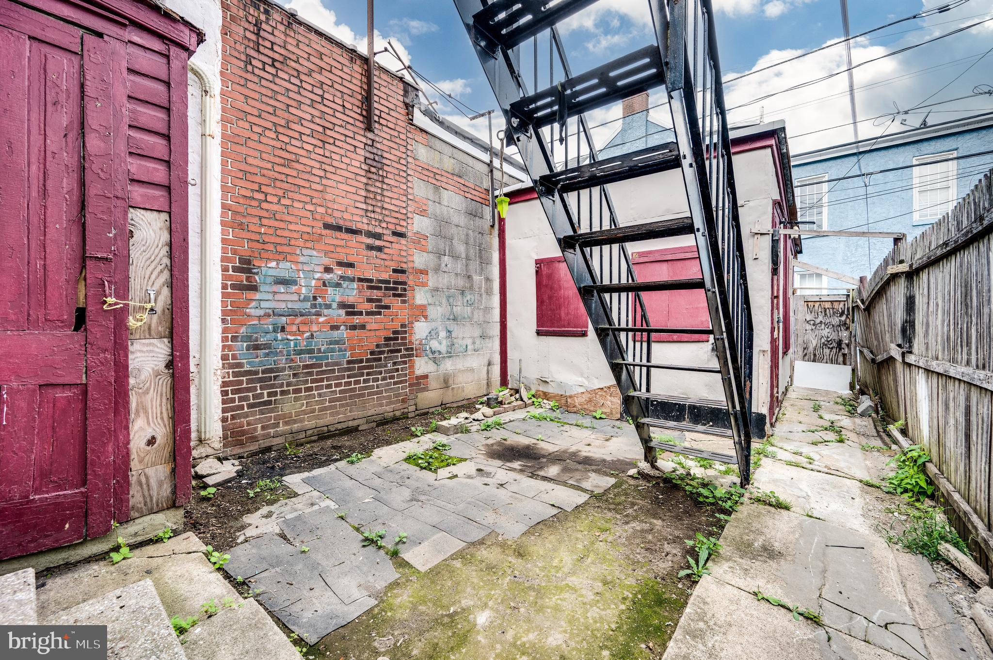 1302 N 10TH STREET