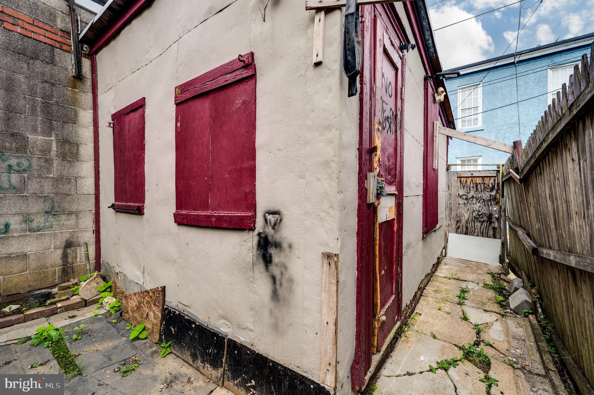 1302 N 10TH STREET