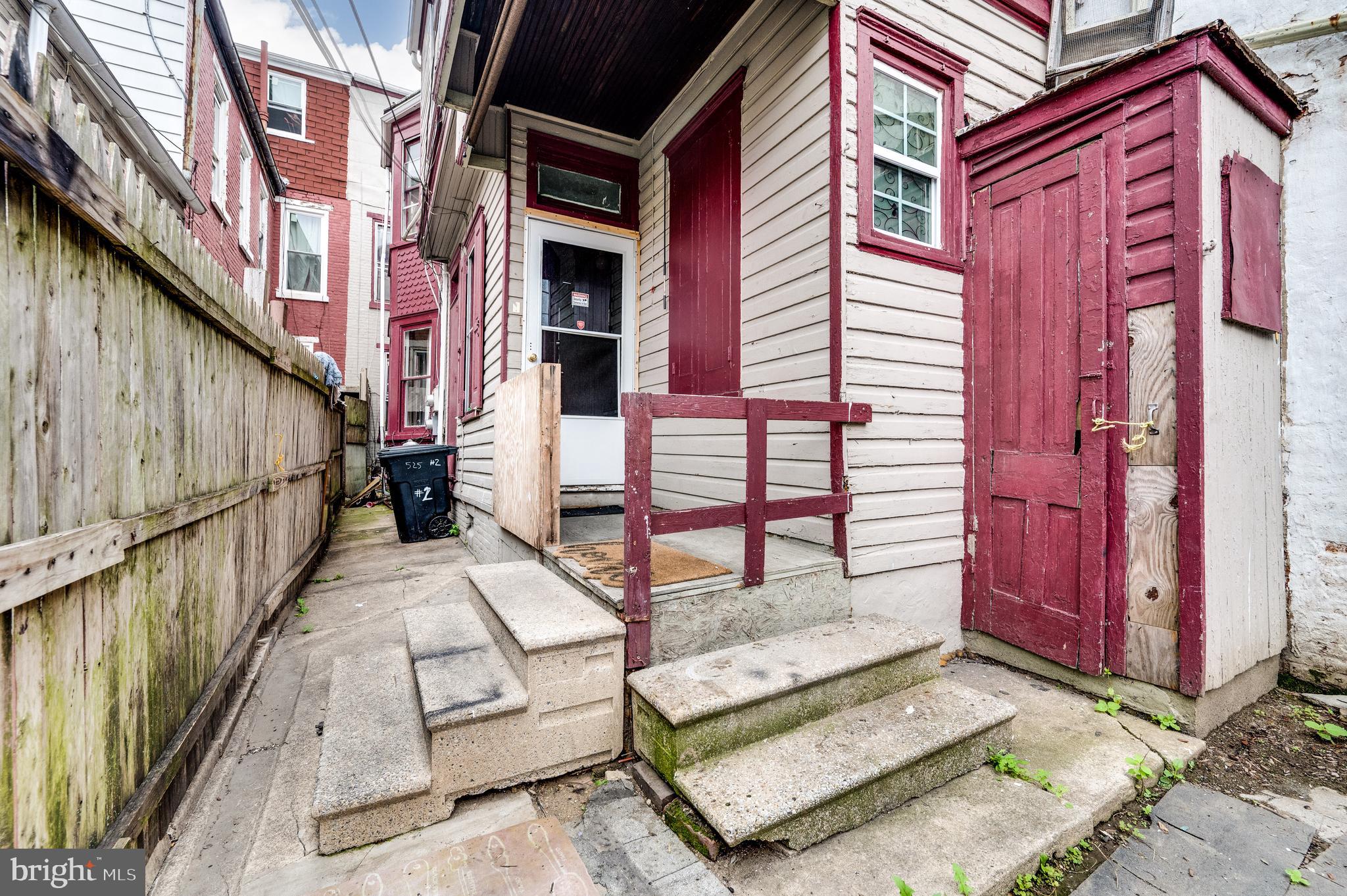 1302 N 10TH STREET