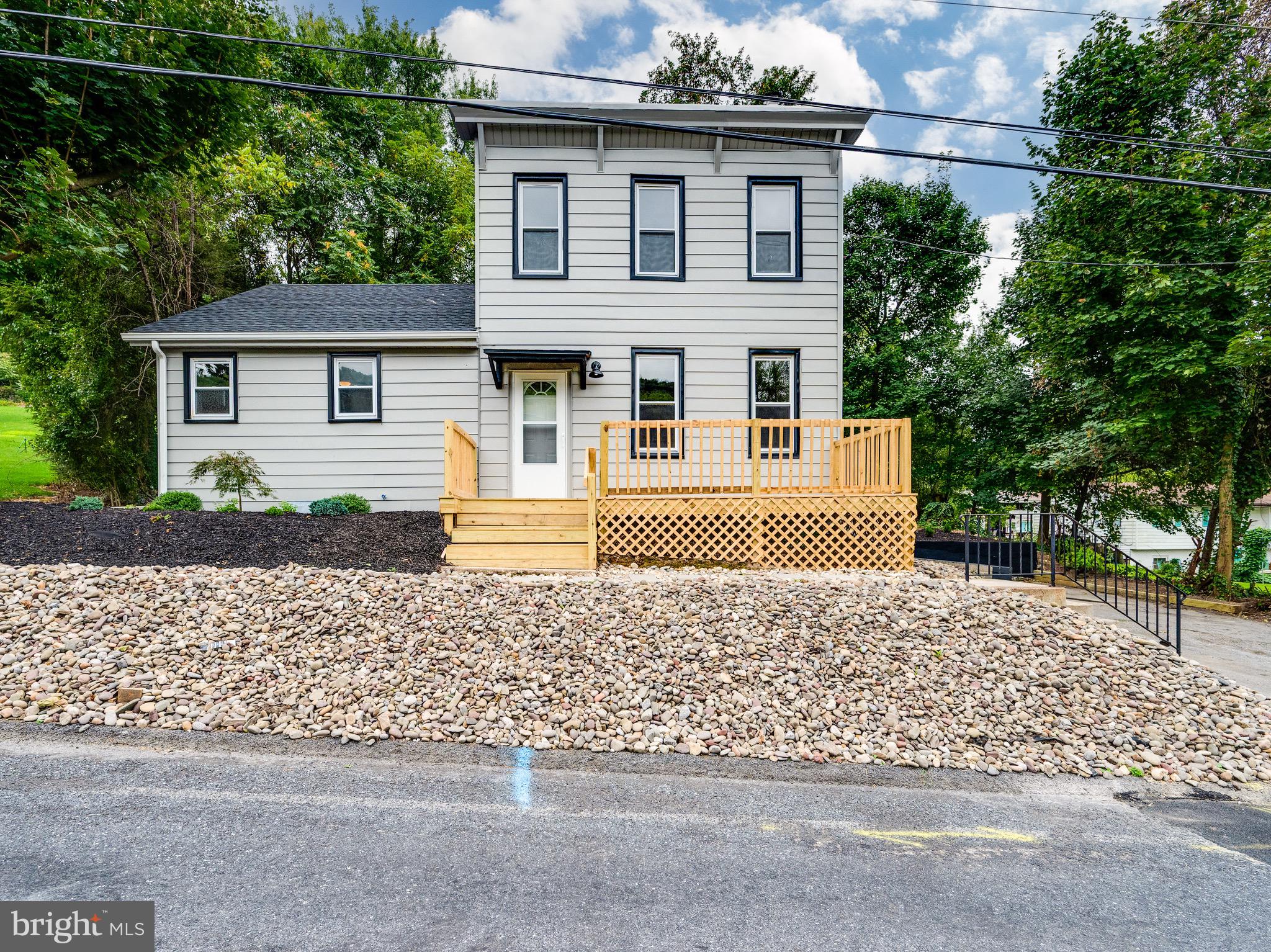 2118 ELIZABETH AVENUE
