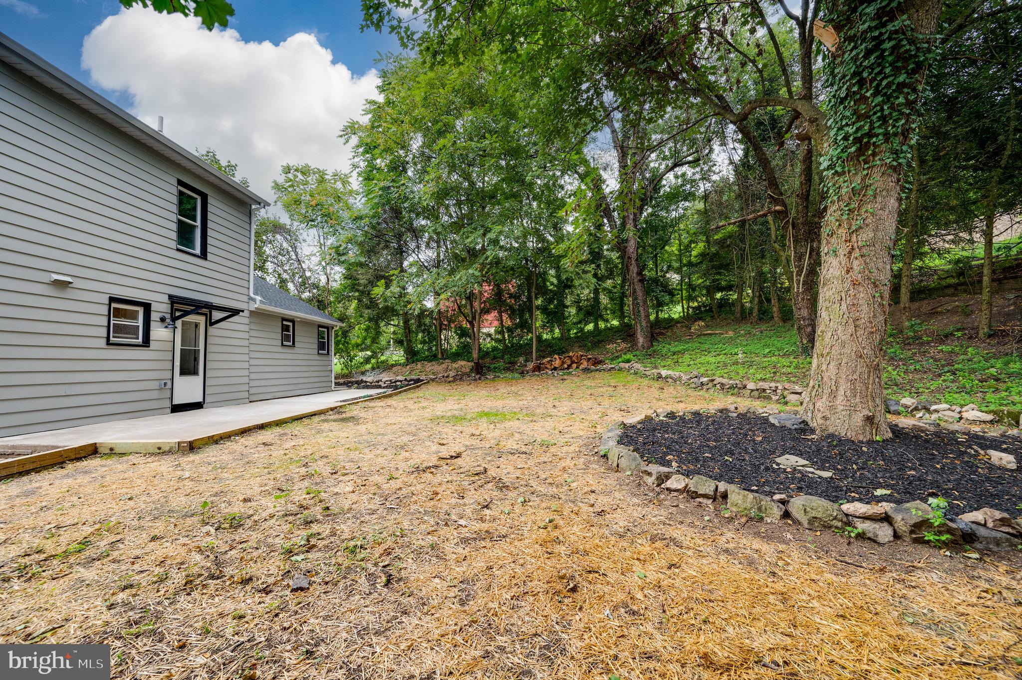 2118 ELIZABETH AVENUE