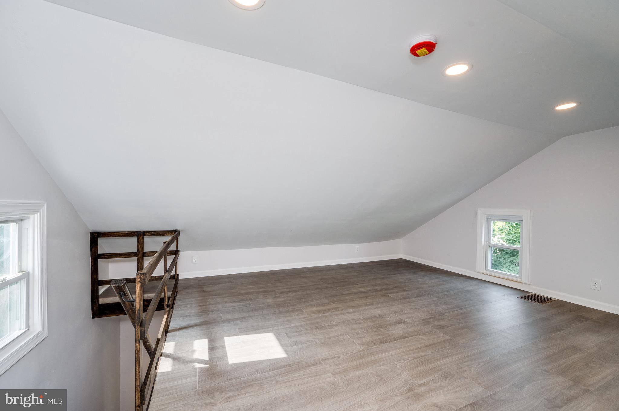 2118 ELIZABETH AVENUE