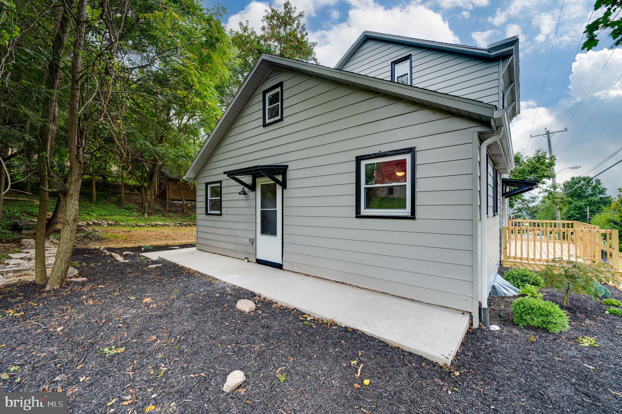 2118 ELIZABETH AVENUE