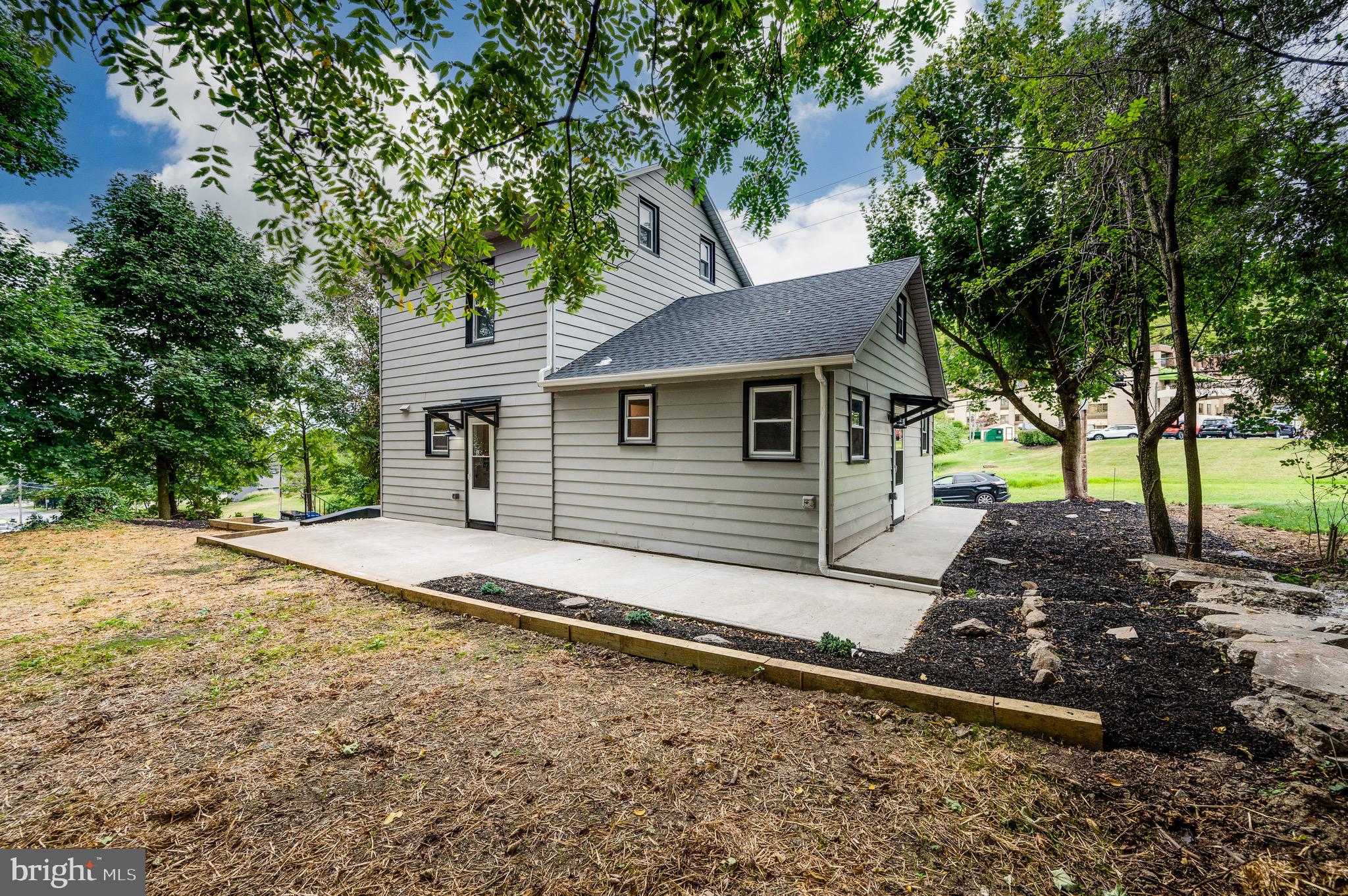 2118 ELIZABETH AVENUE