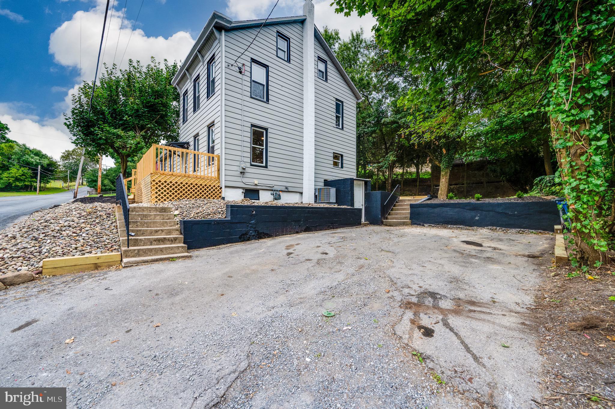2118 ELIZABETH AVENUE