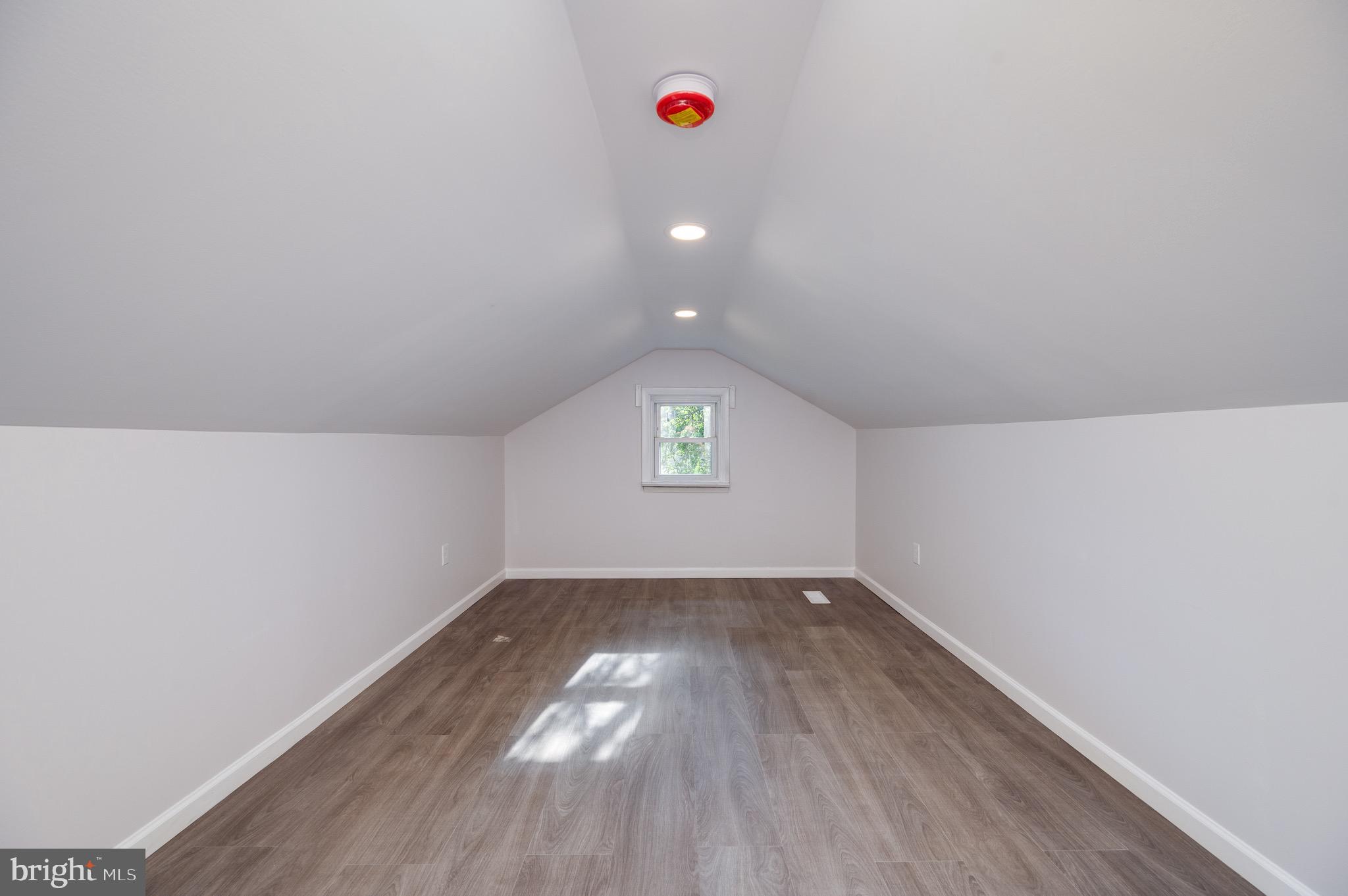 2118 ELIZABETH AVENUE