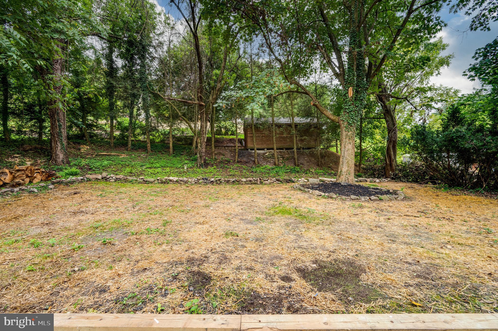 2118 ELIZABETH AVENUE
