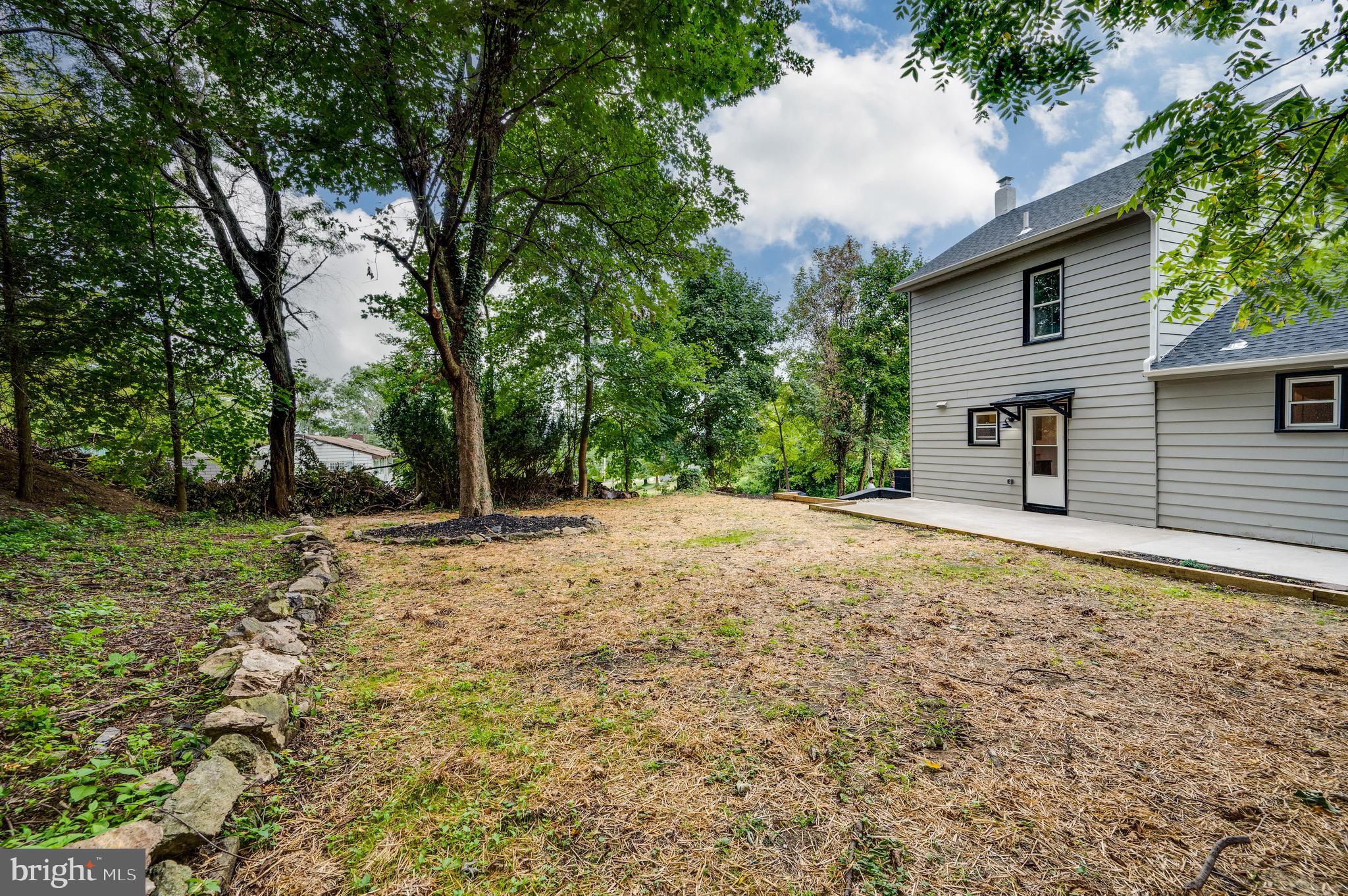 2118 ELIZABETH AVENUE