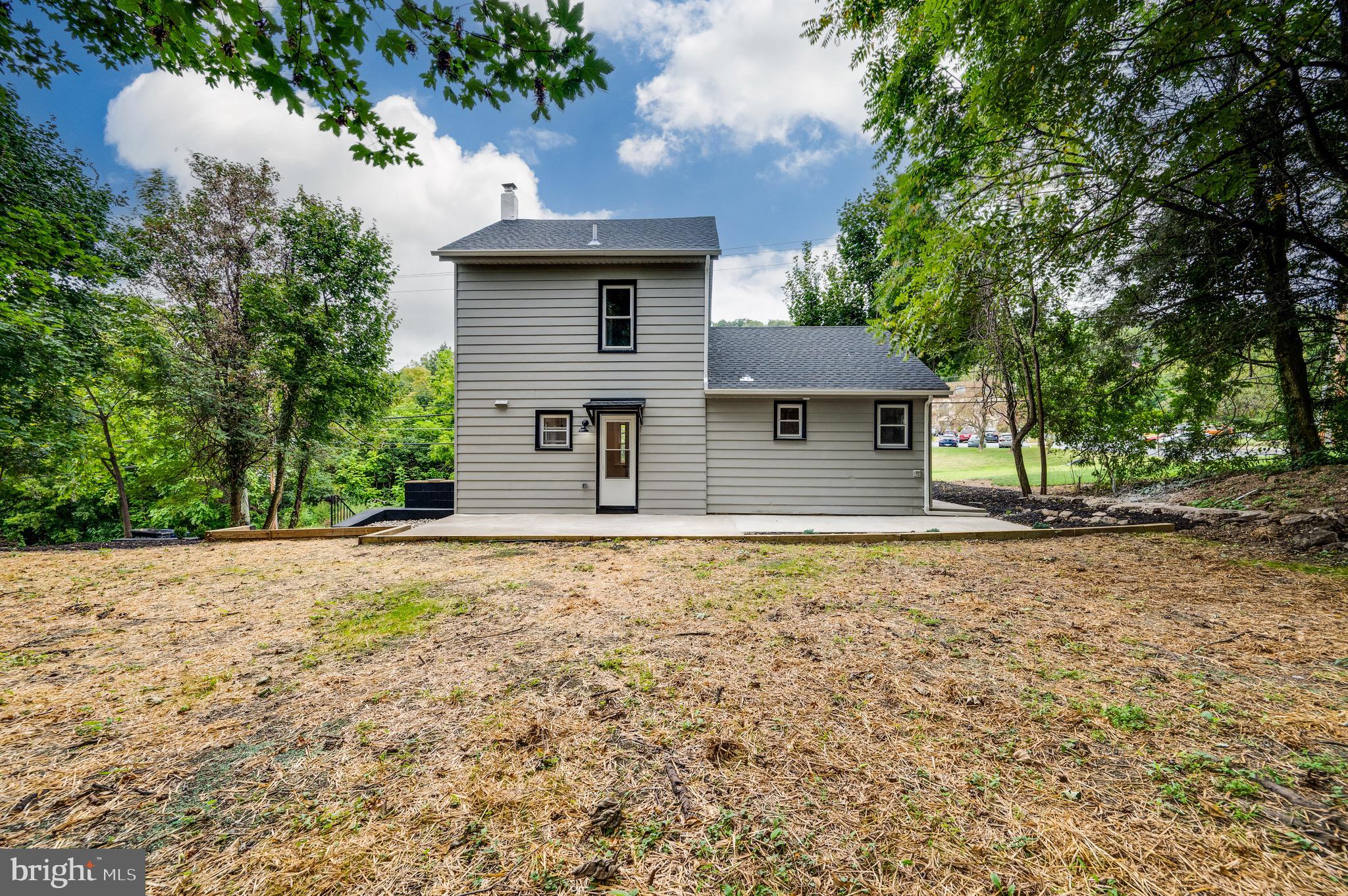 2118 ELIZABETH AVENUE
