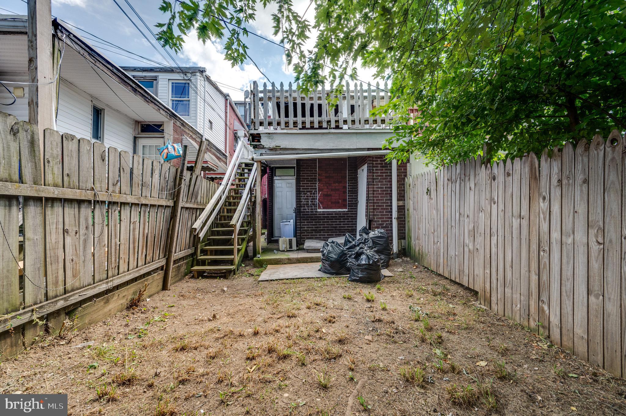 1205 WINDSOR STREET