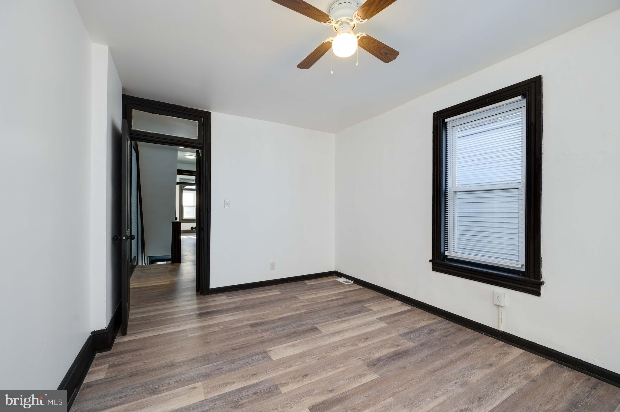 932 N 11TH STREET