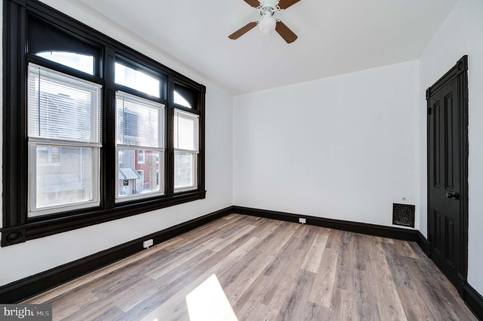 932 N 11TH STREET