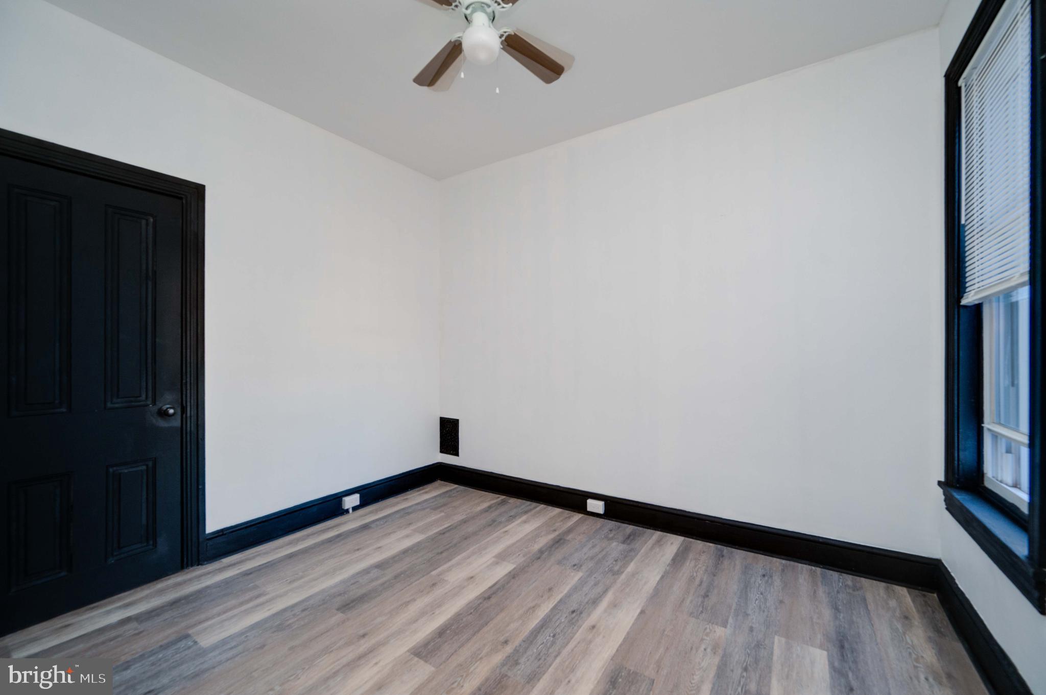 932 N 11TH STREET
