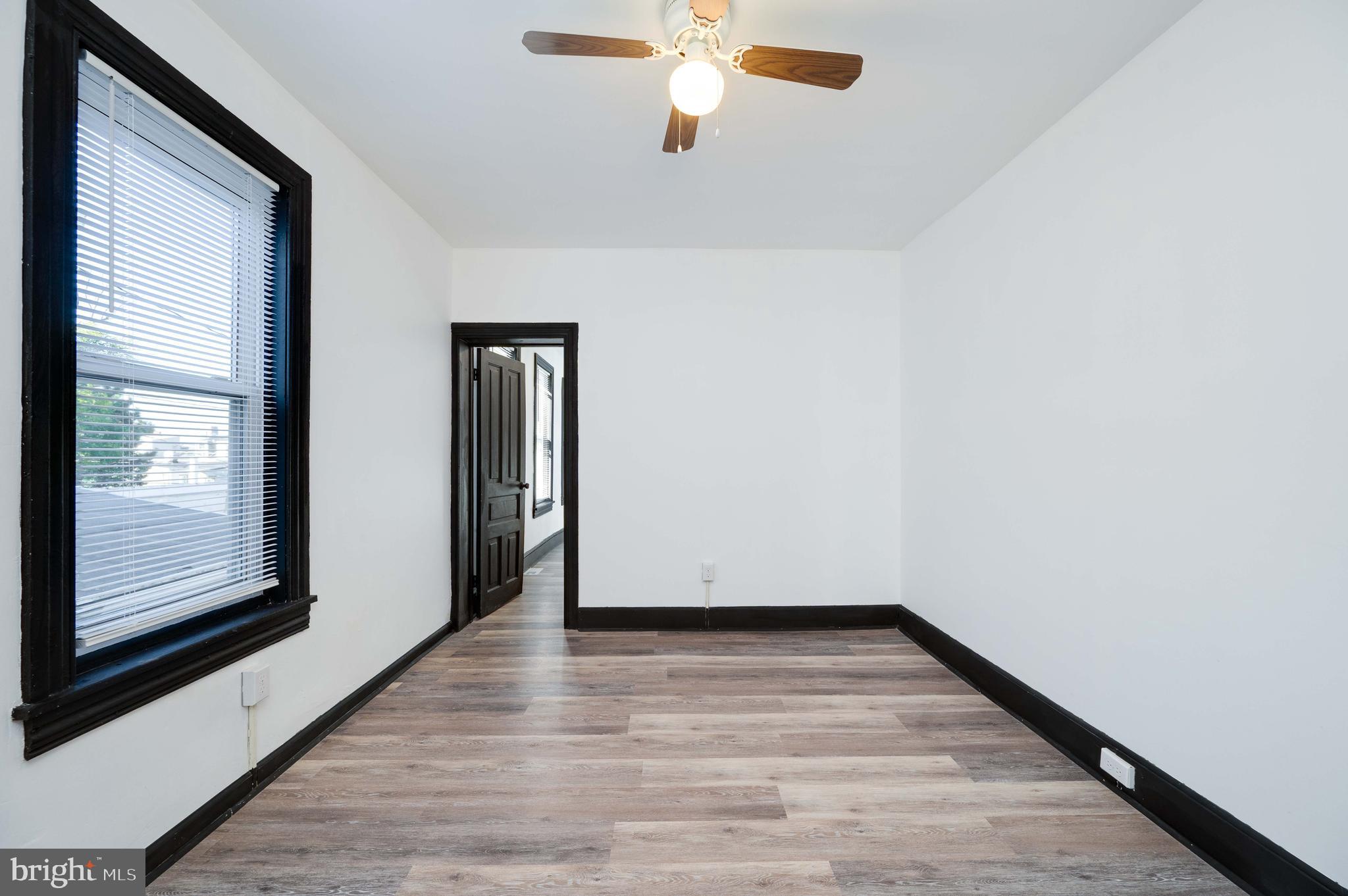 932 N 11TH STREET