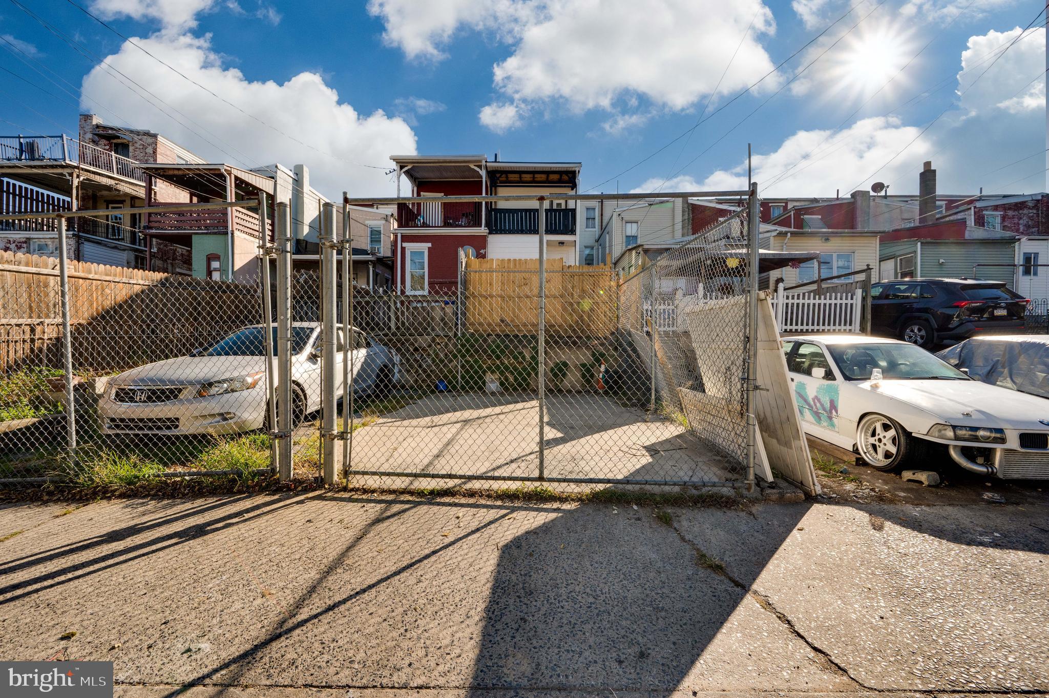 932 N 11TH STREET