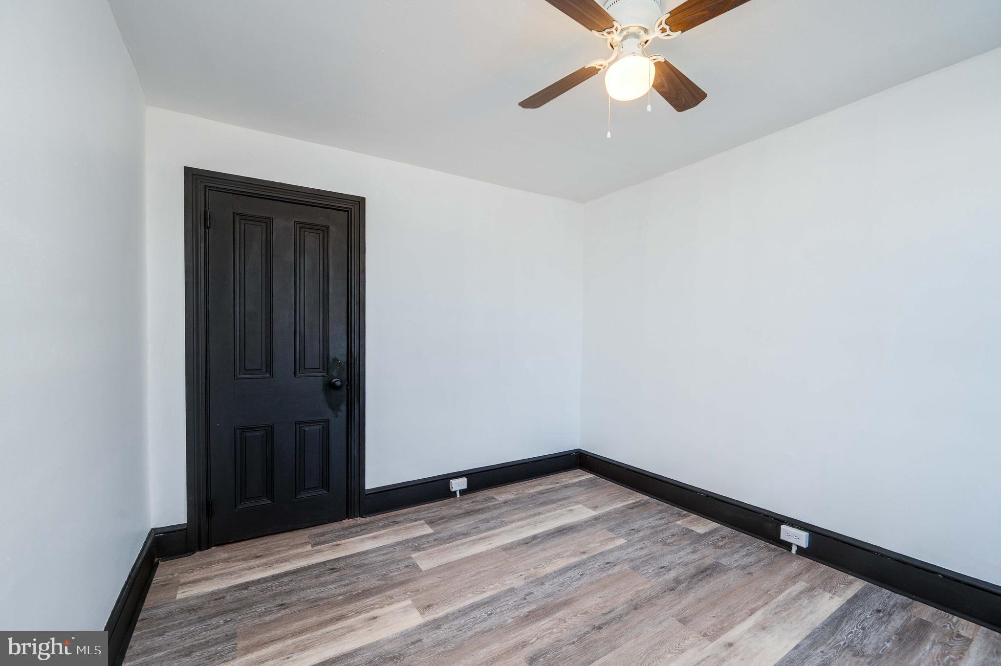932 N 11TH STREET