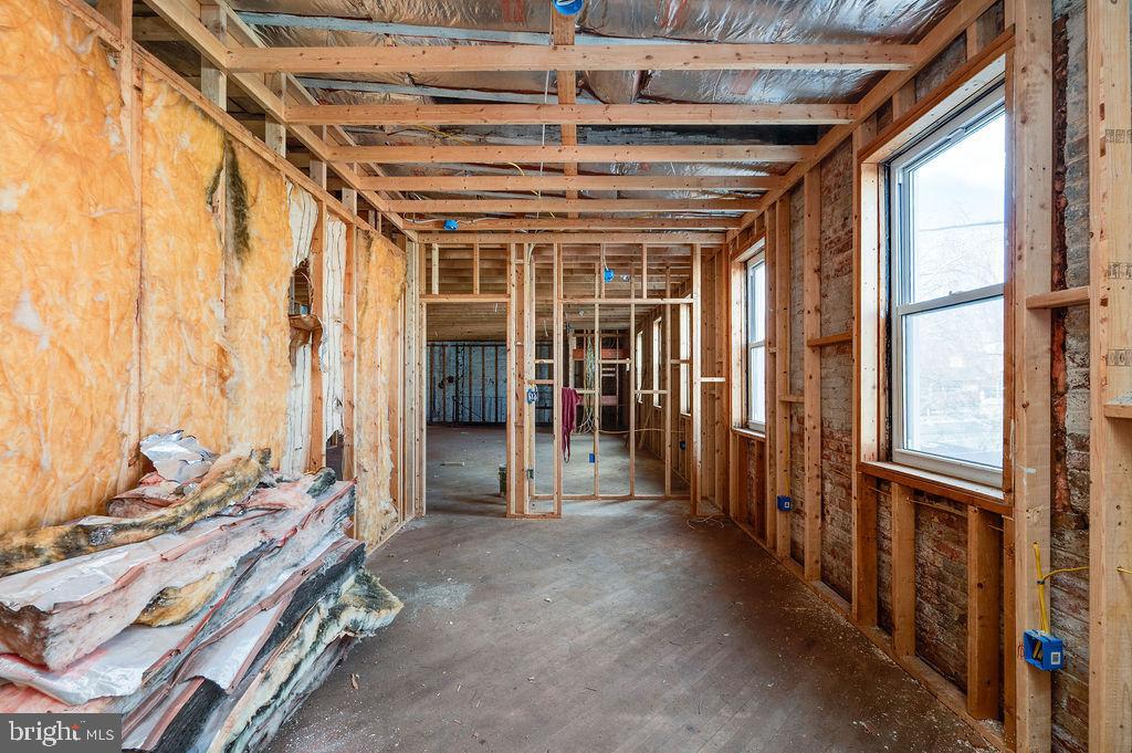 353 N 4TH STREET
