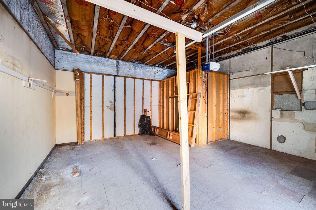 353 N 4TH STREET
