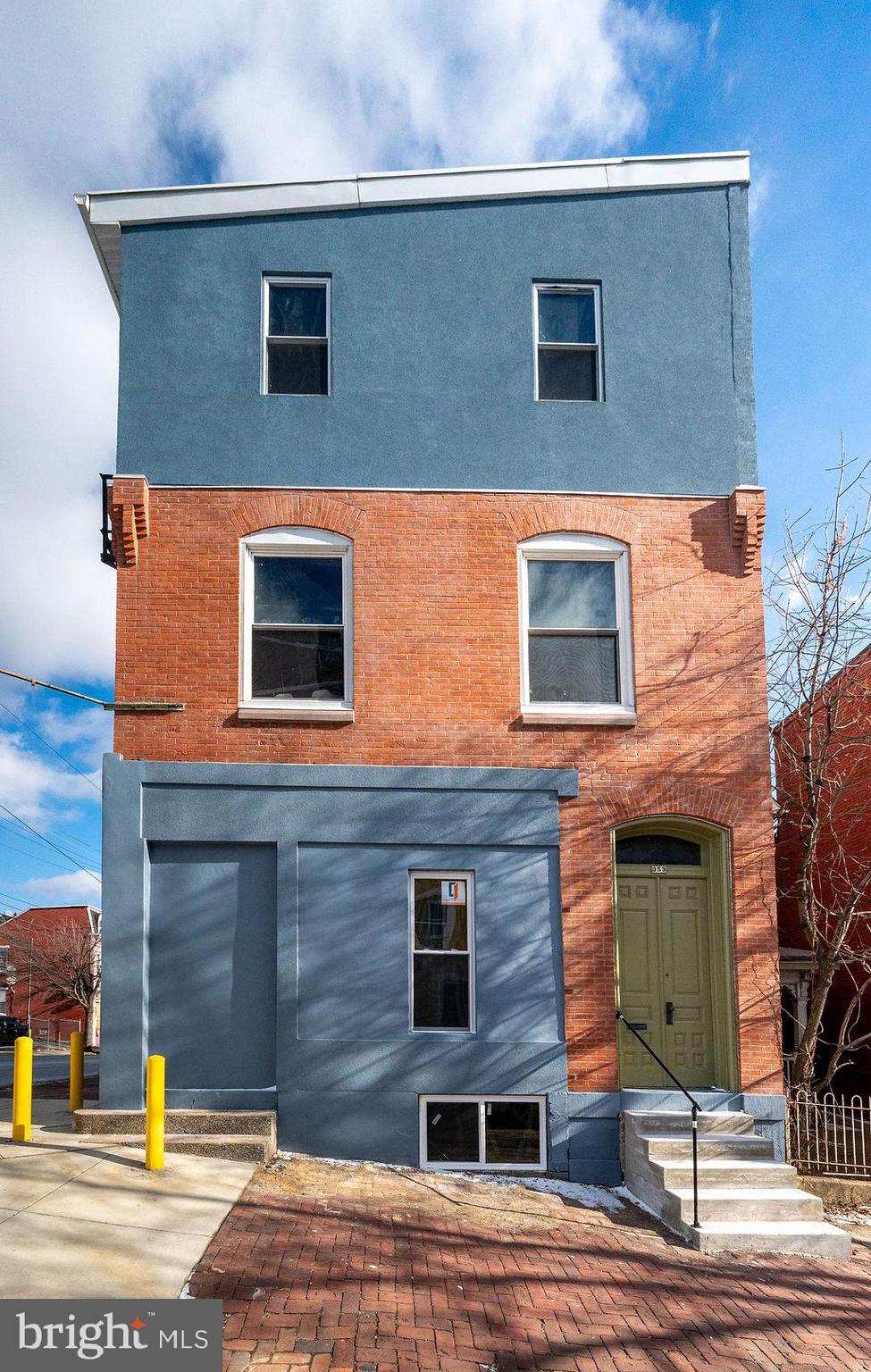 353 N 4TH STREET