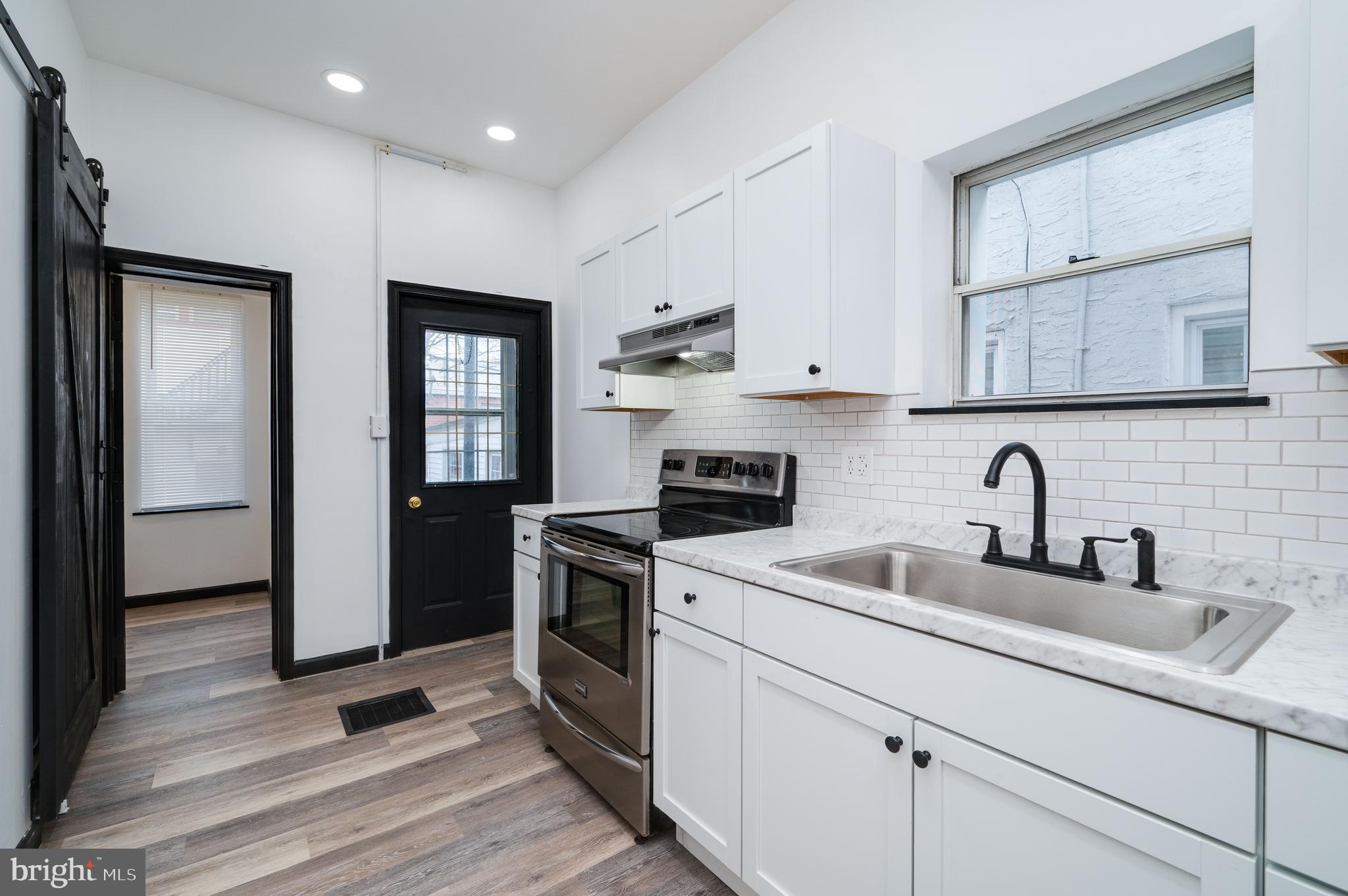 945 N 5TH STREET