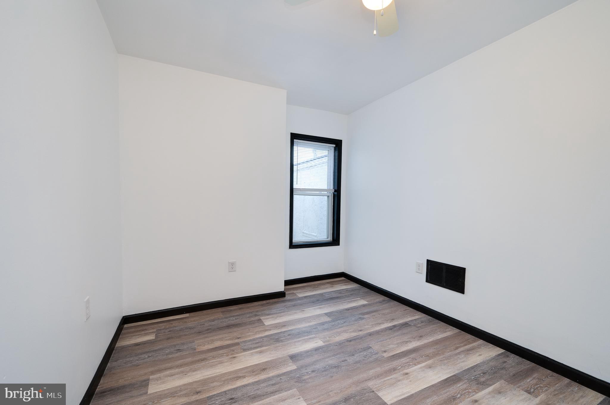 945 N 5TH STREET