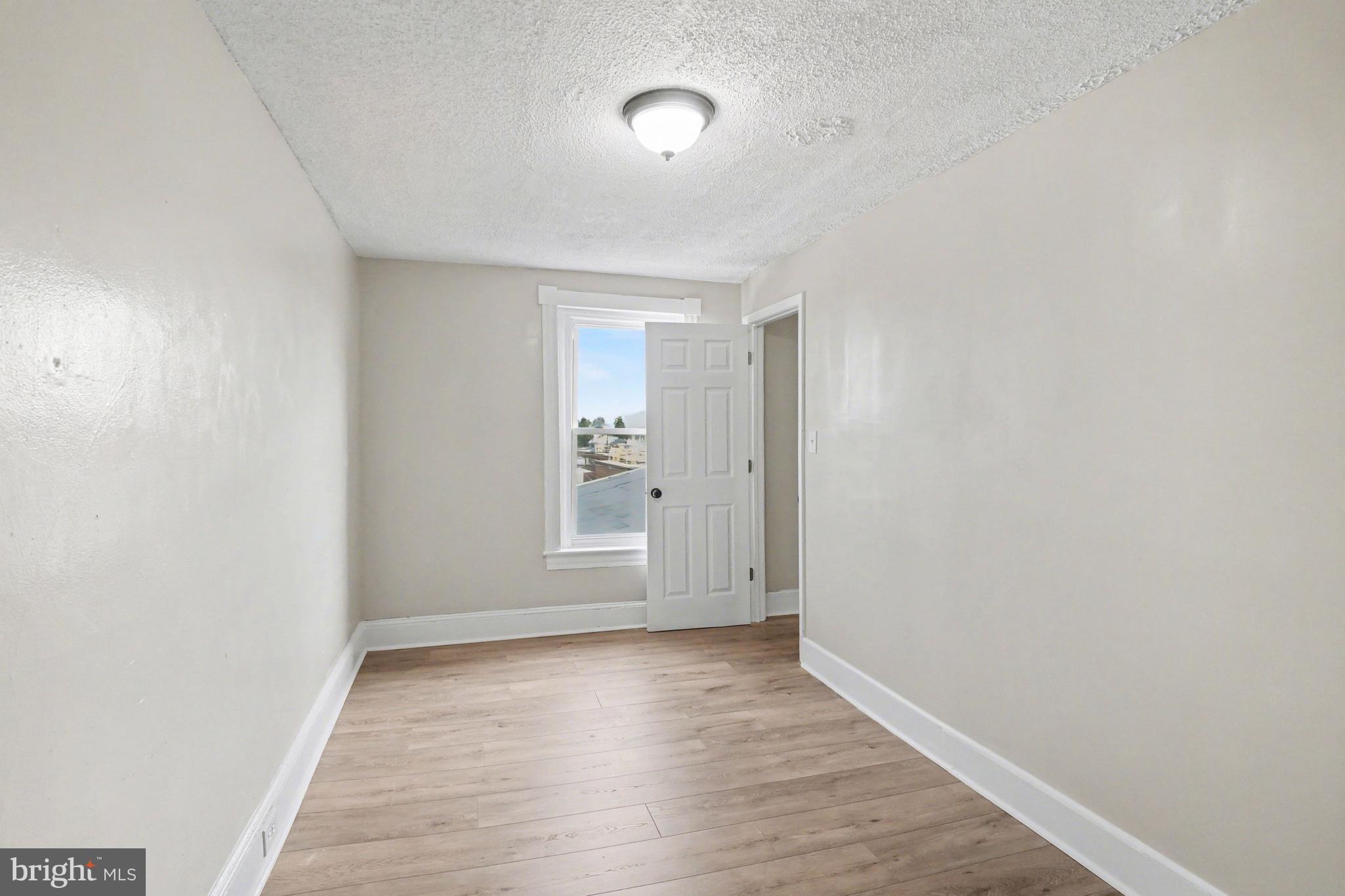 225 W LANCASTER AVENUE