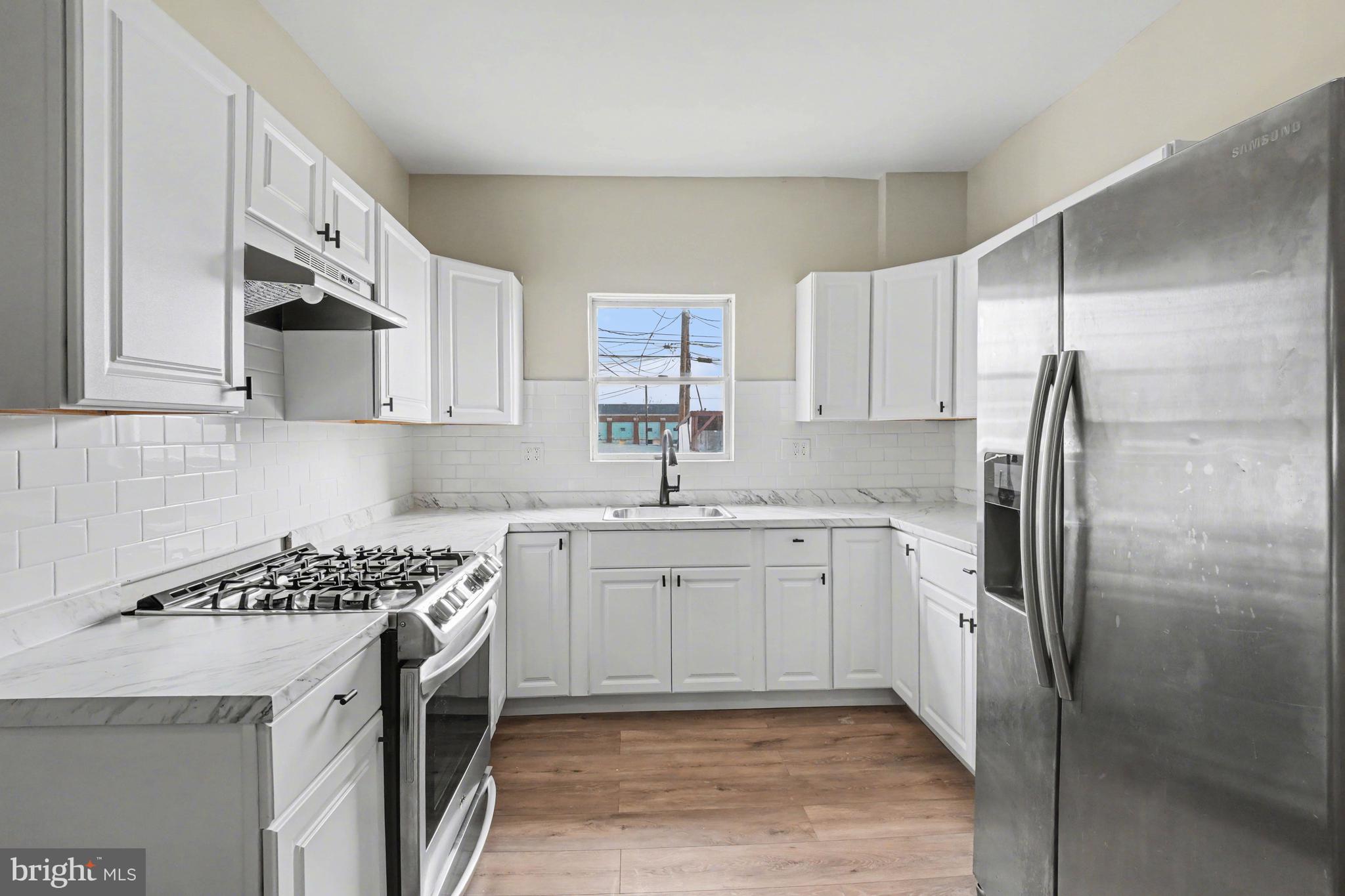 225 W LANCASTER AVENUE