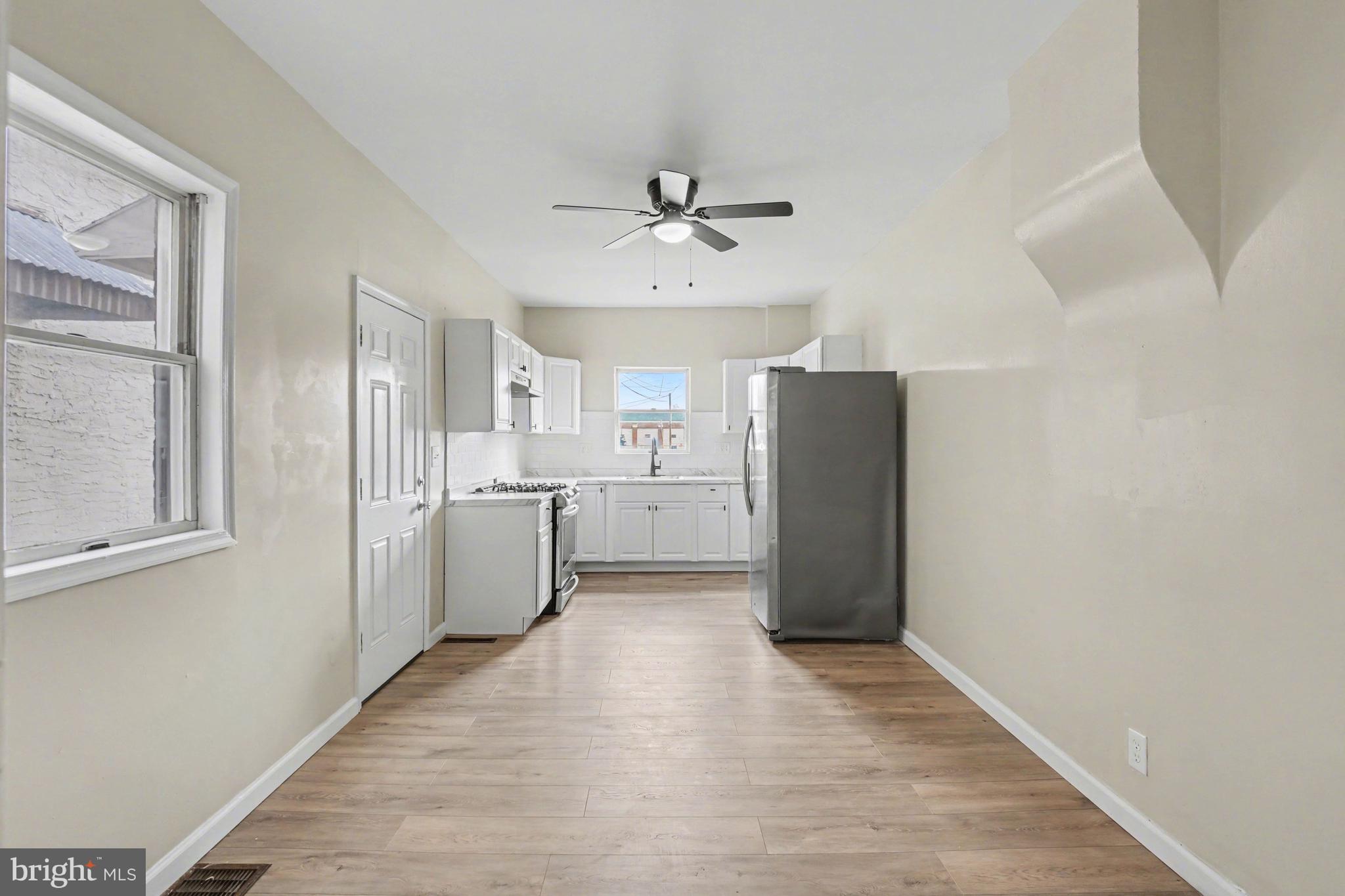 225 W LANCASTER AVENUE