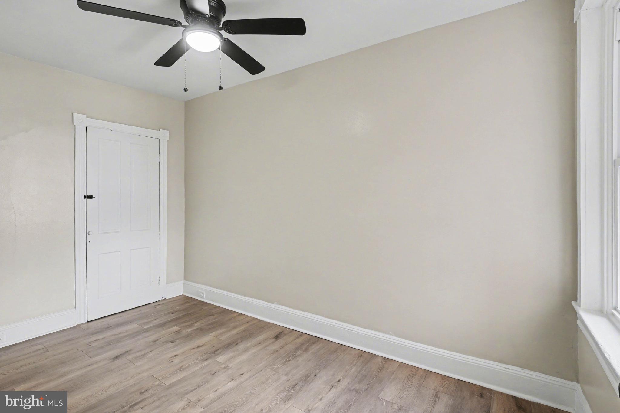 225 W LANCASTER AVENUE