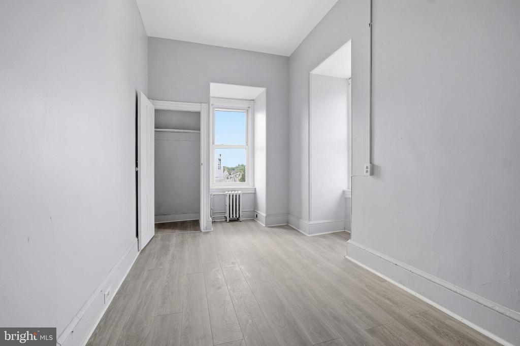 749 N 9TH STREET