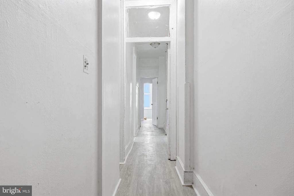749 N 9TH STREET