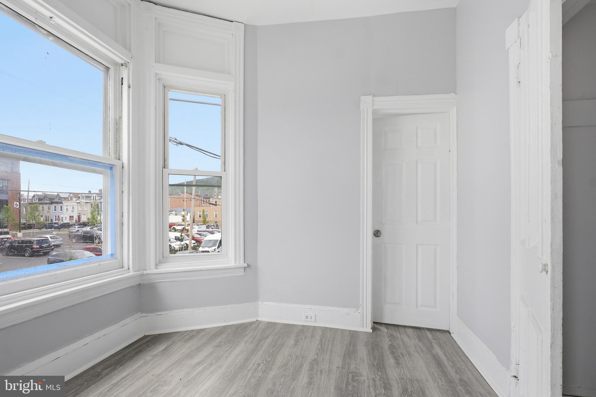 749 N 9TH STREET