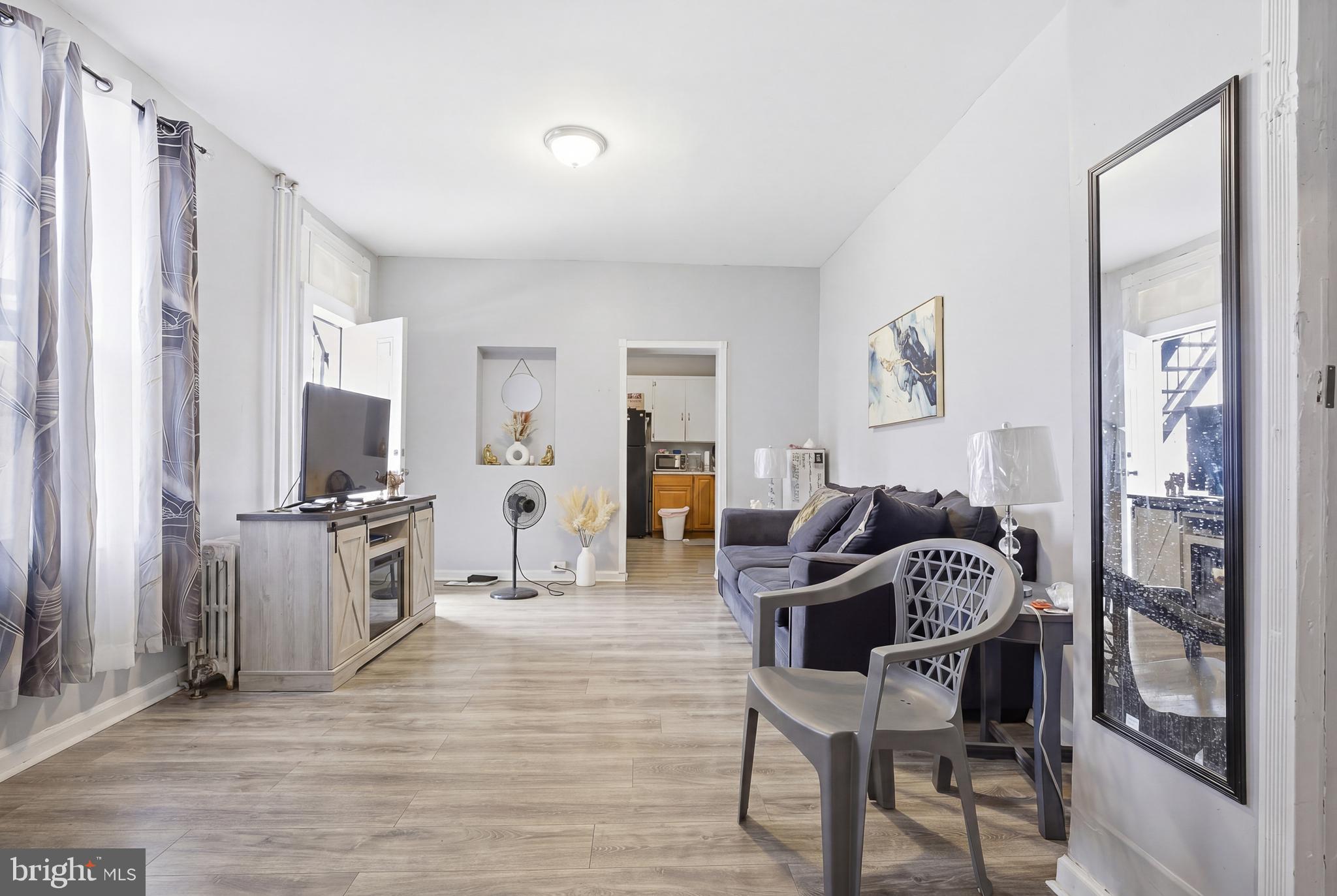 749 N 9TH STREET