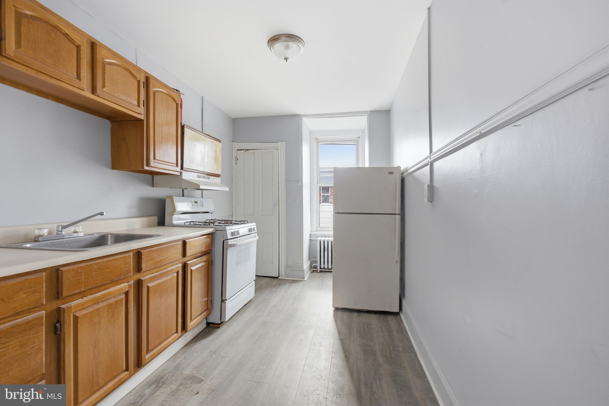 749 N 9TH STREET