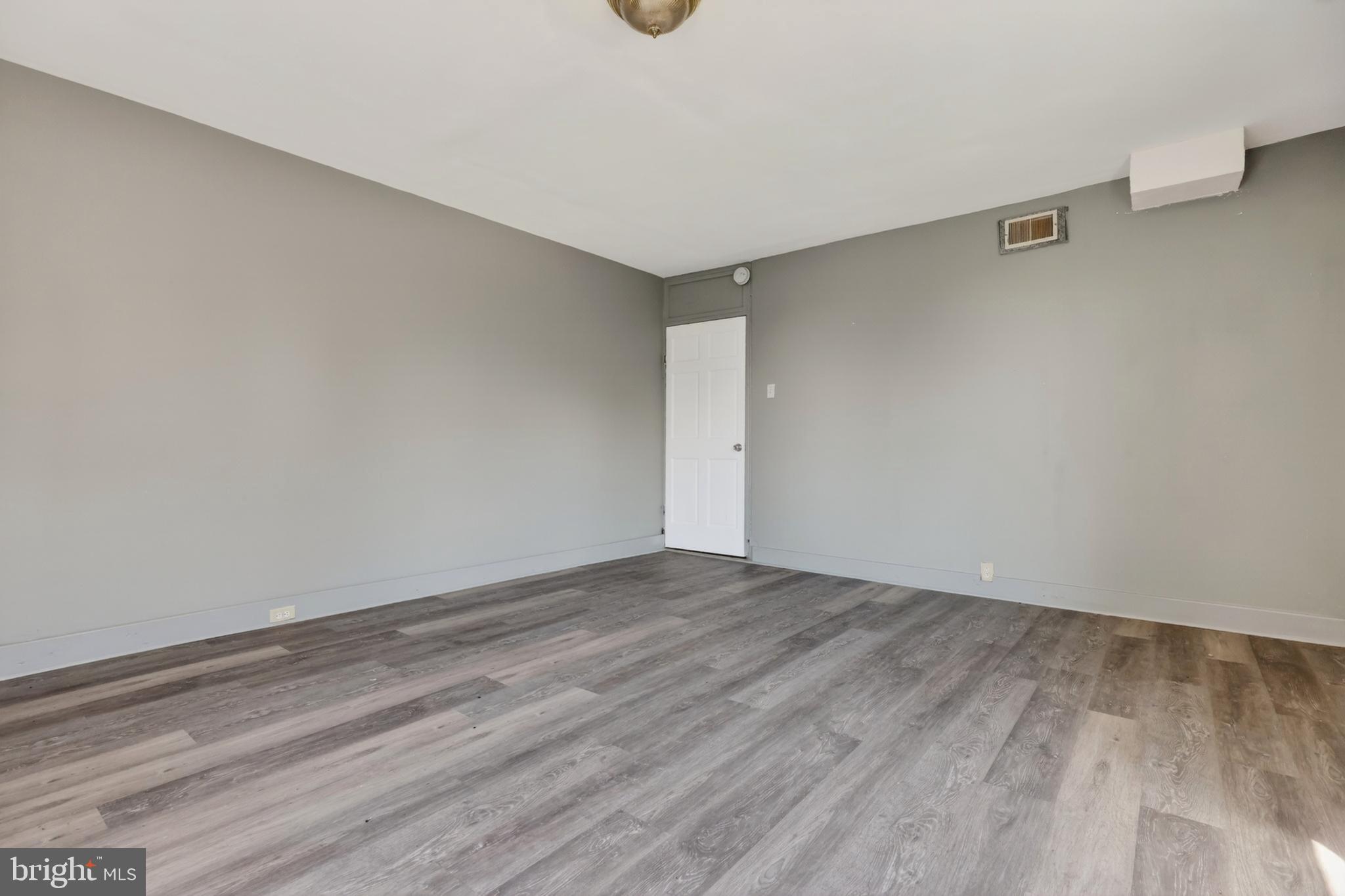 546 S 9TH STREET