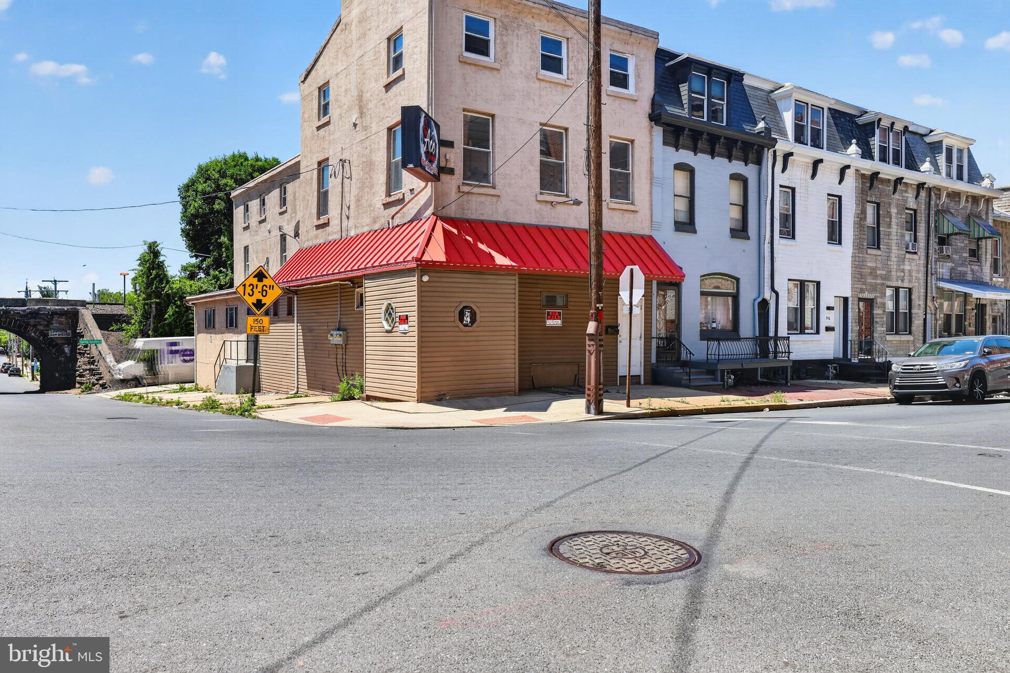 546 S 9TH STREET